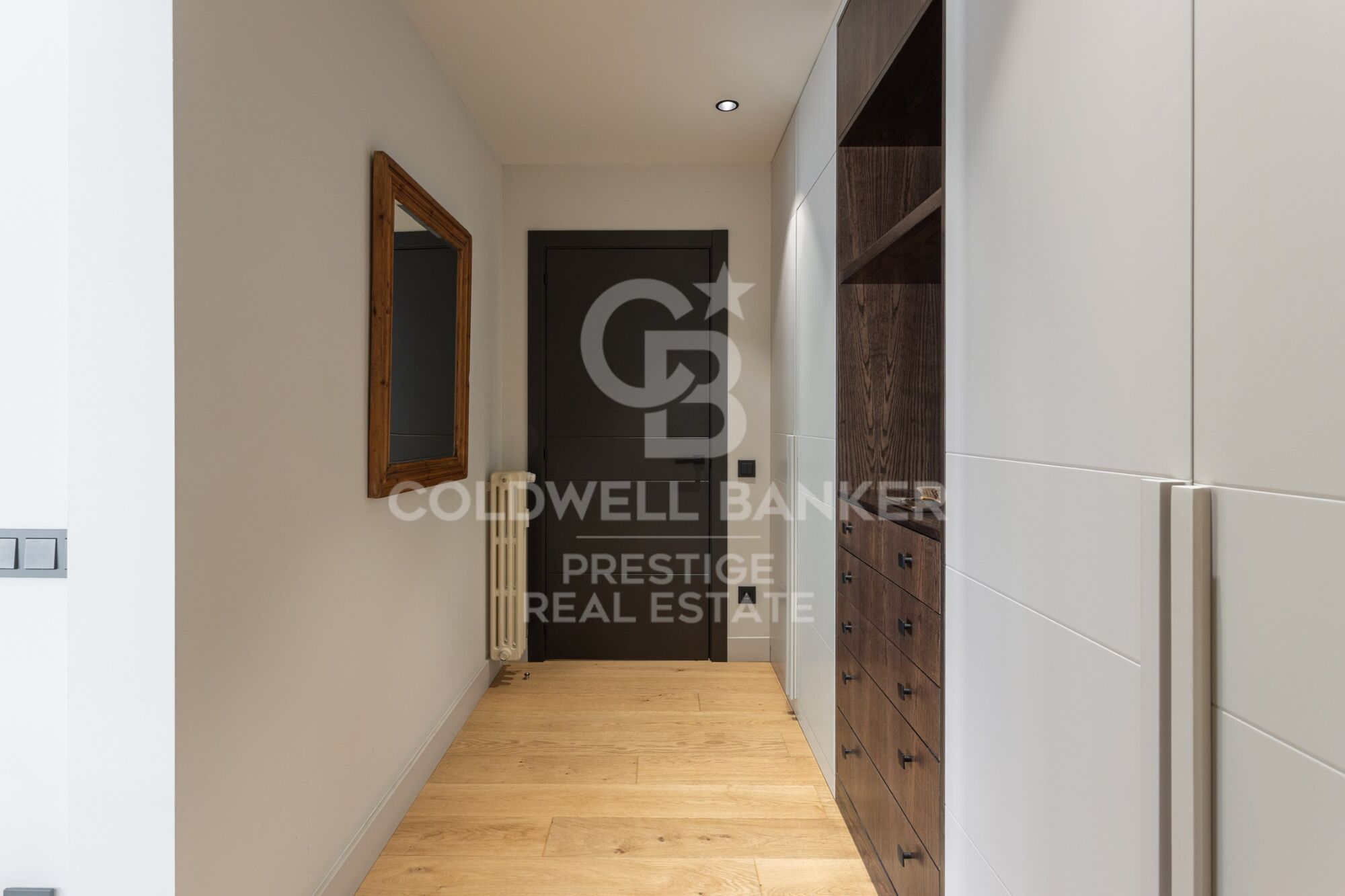 Piso impecable cerca de Francesc Macià, con parking inlcuído