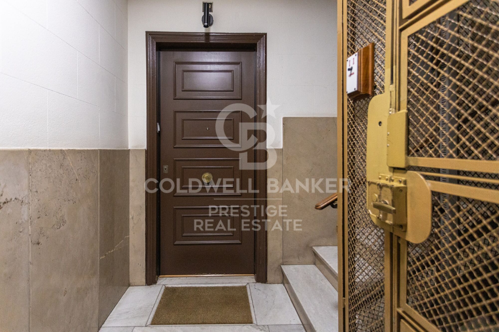 Piso impecable cerca de Francesc Macià, con parking inlcuído