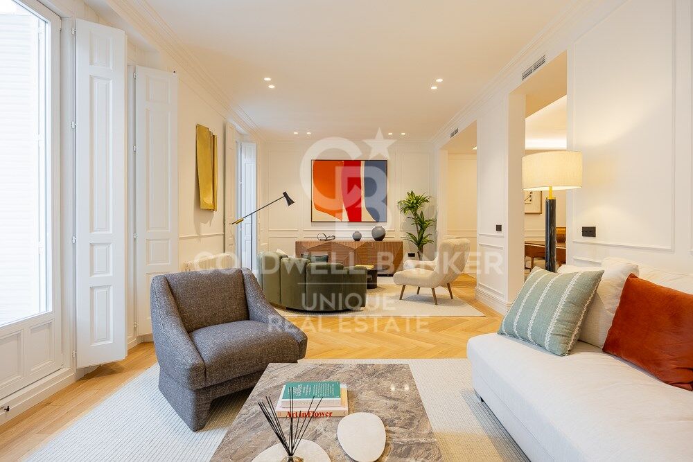 Flat 3 Bedrooms Sale Madrid