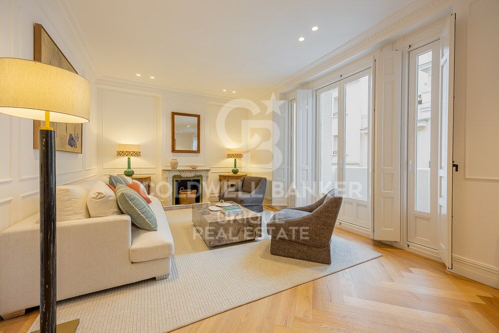 Flat 3 Bedrooms Sale Madrid