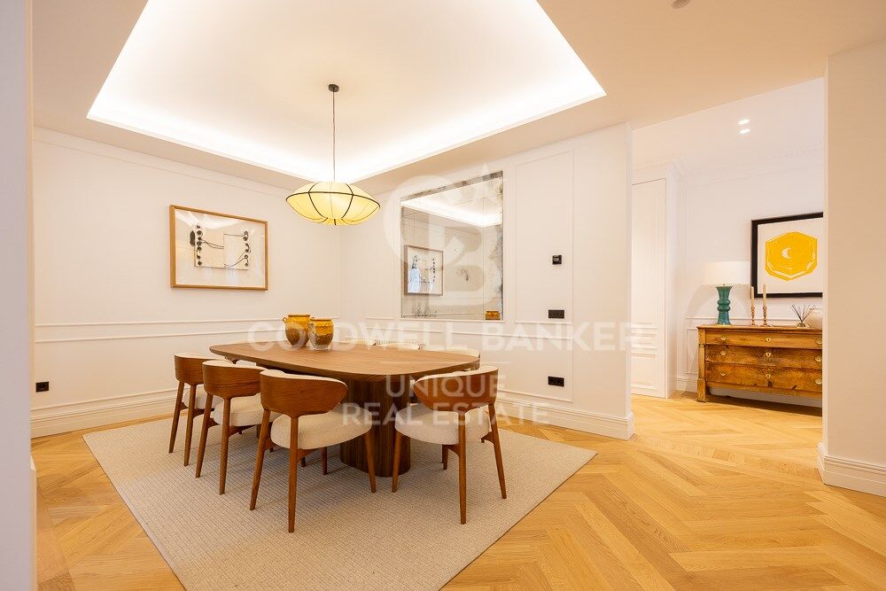 Flat 3 Bedrooms Sale Madrid
