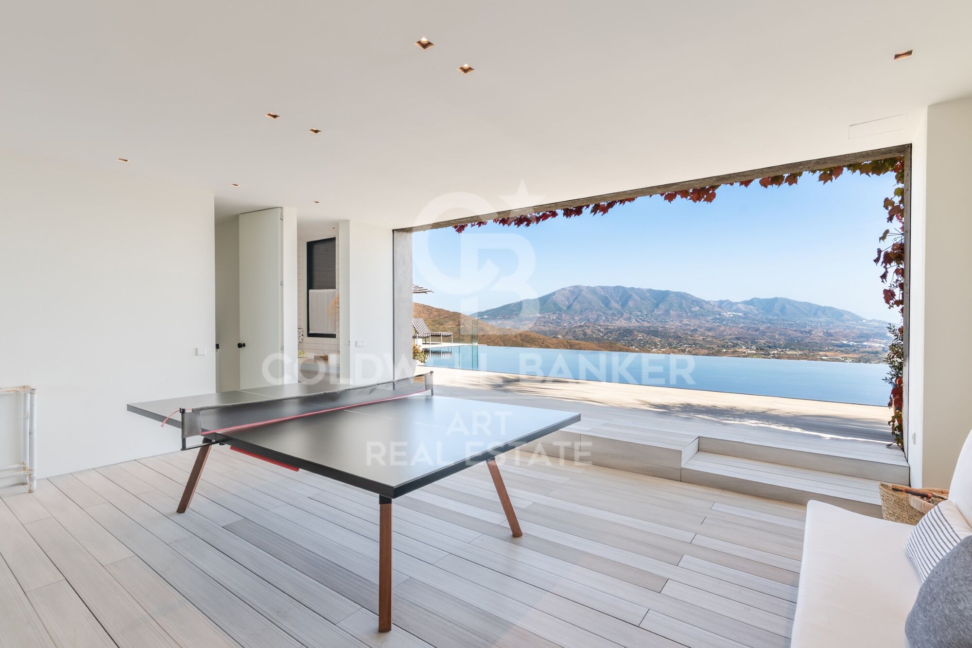 Außergewöhnliche Villa in La Mairena, einer privilegierten Wohngegend