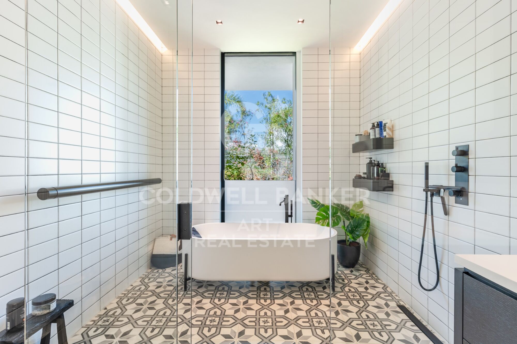 Außergewöhnliche Villa in La Mairena, einer privilegierten Wohngegend