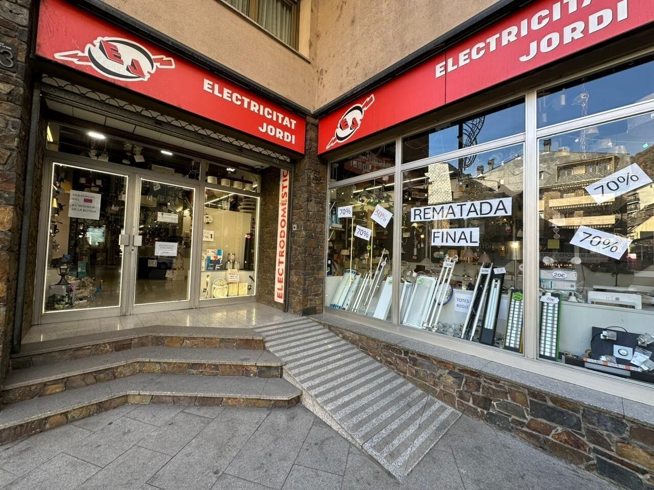 Local commercial Location Andorra la Vella
