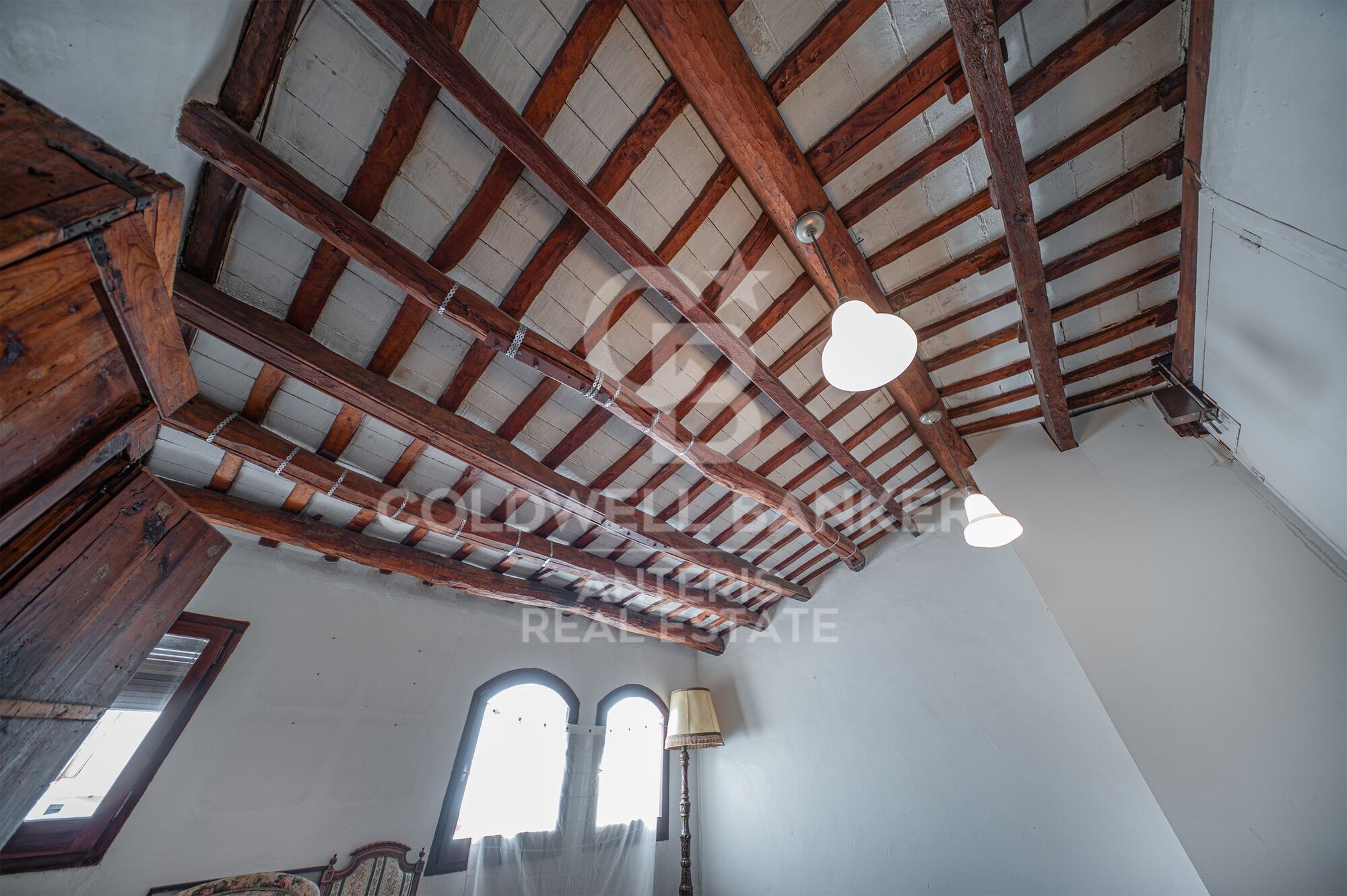 Casa y local céntrico con alta rentabilidad