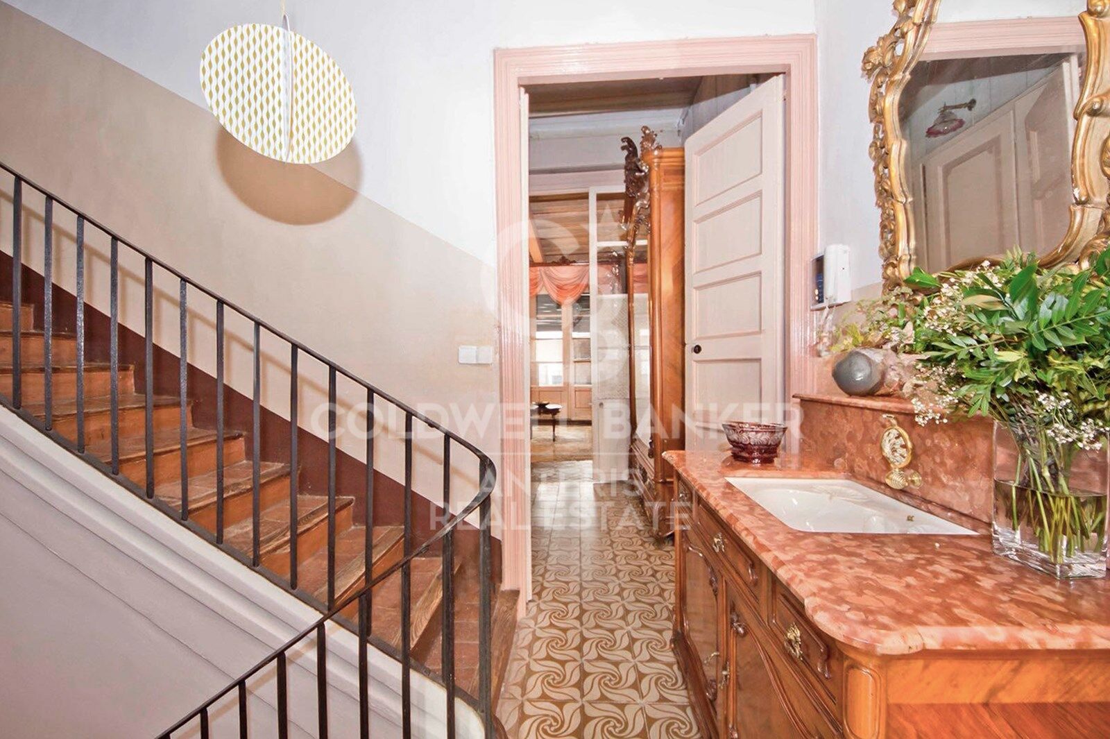 Casa y local céntrico con alta rentabilidad