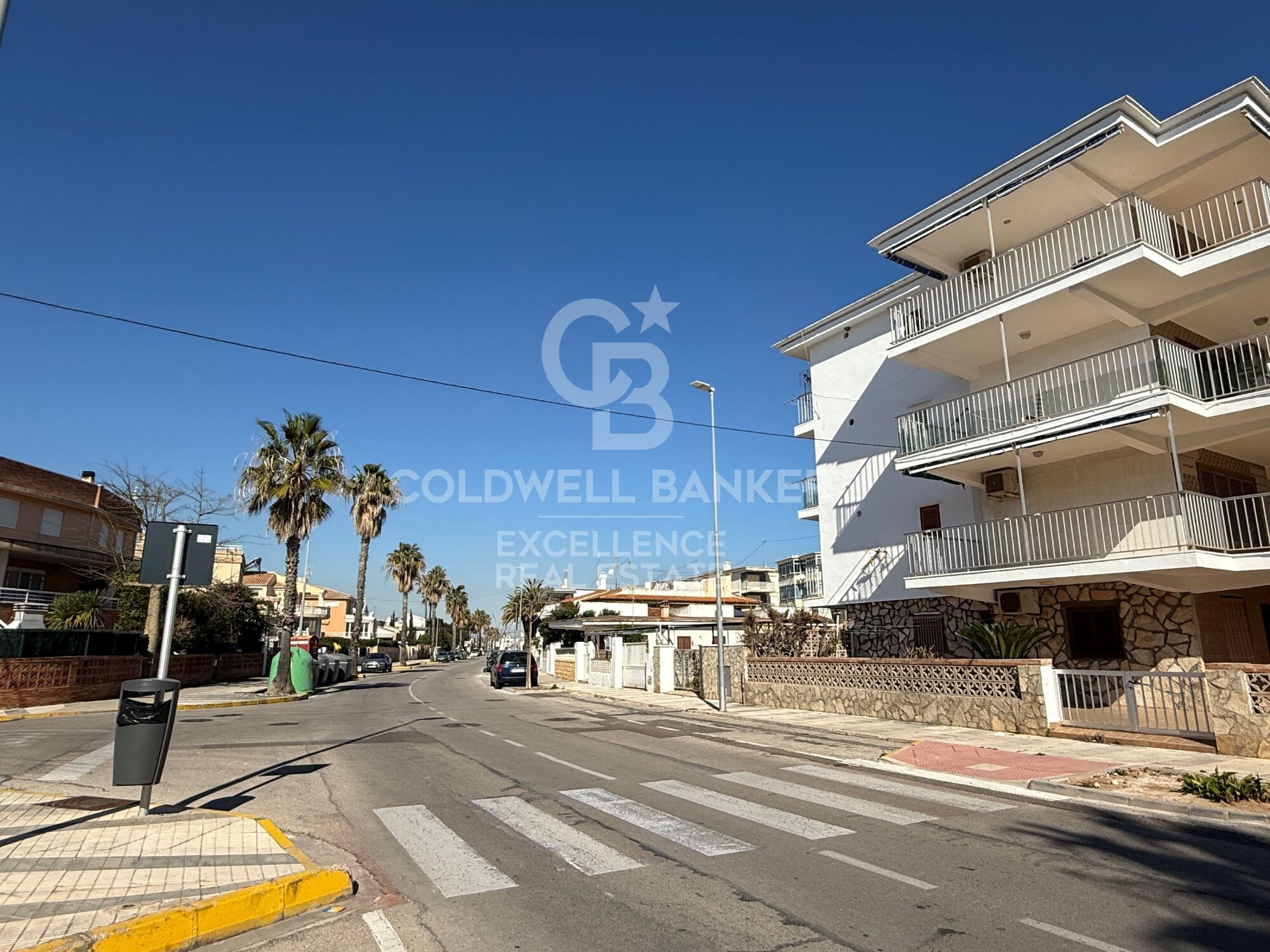 Charming Apartment next to Oliva Beach