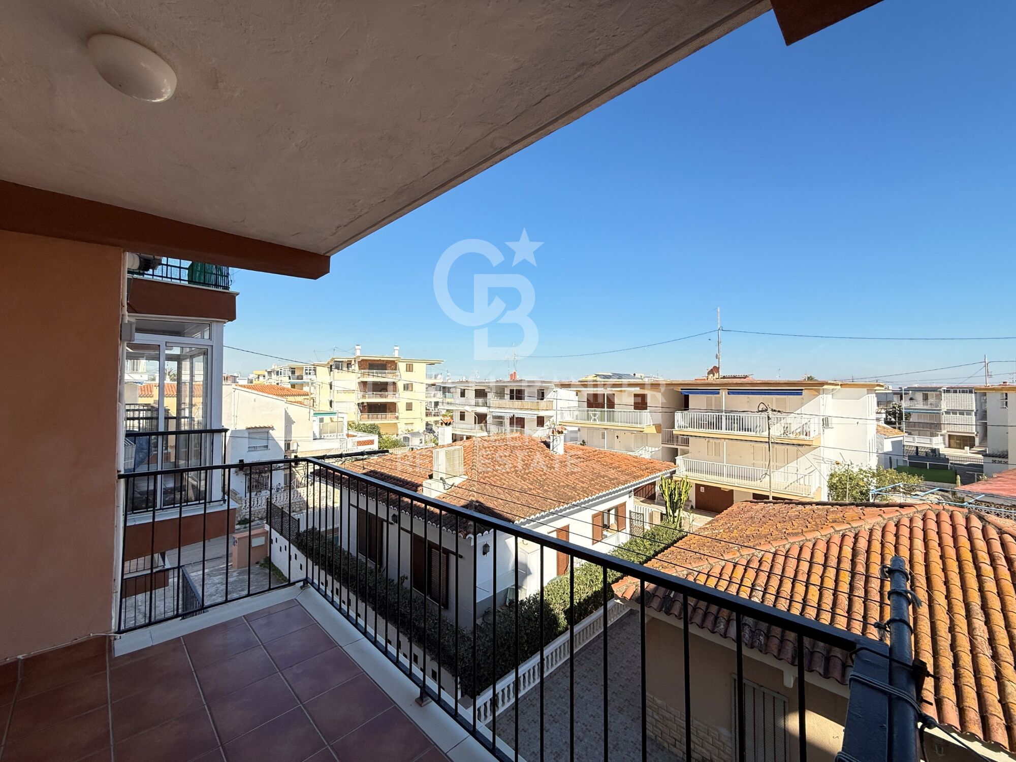 Charming Apartment next to Oliva Beach
