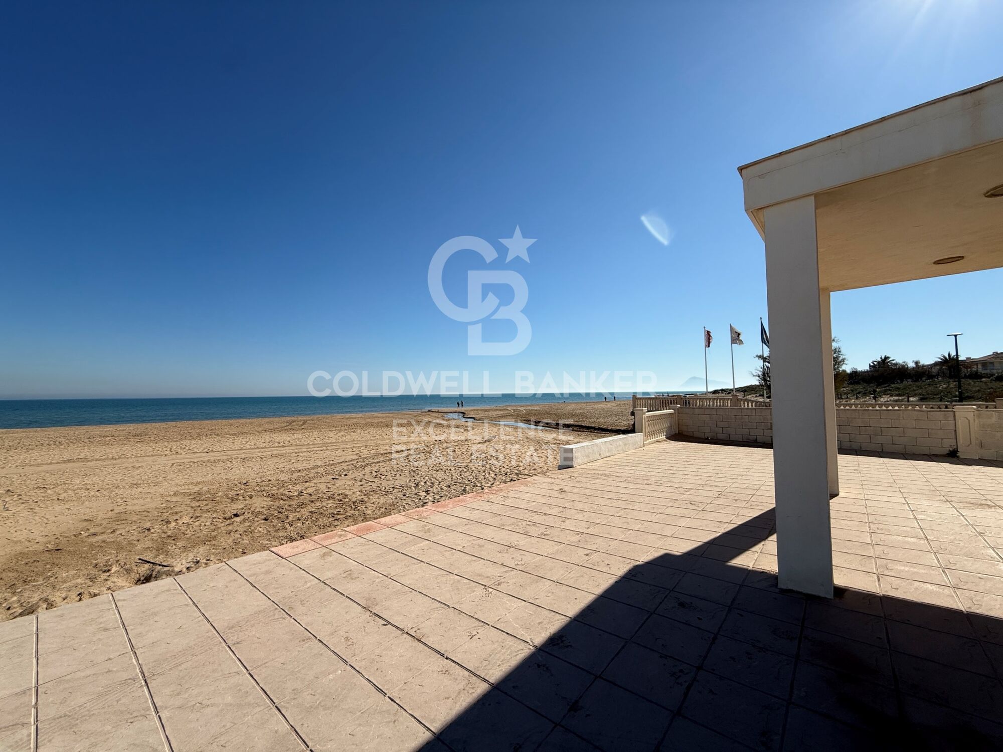 Charming Apartment next to Oliva Beach