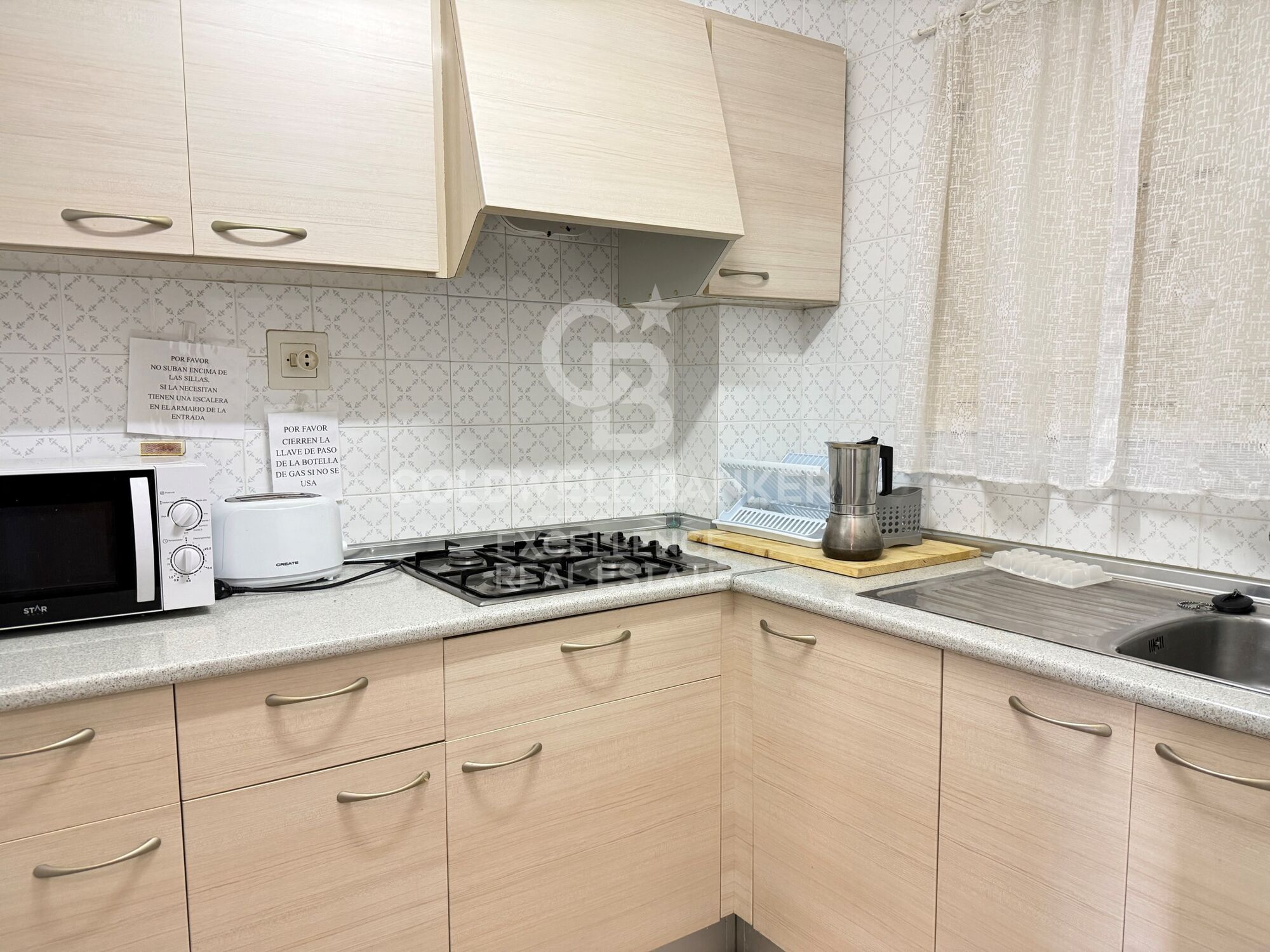 Apartment 100 m from the sea with terrace and tourist license in Oliva