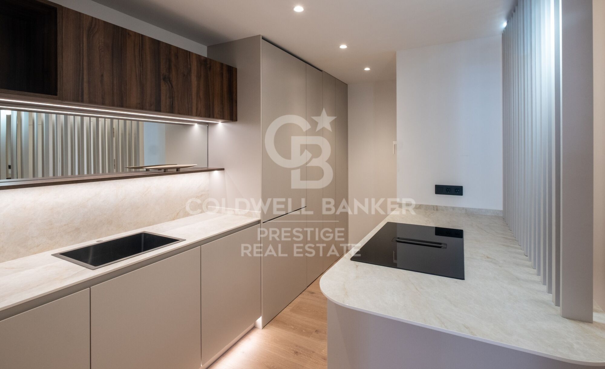 Appartement rénové avec mobilier et parking inclus. Sarrià - Sant Gervasi, Barcelone