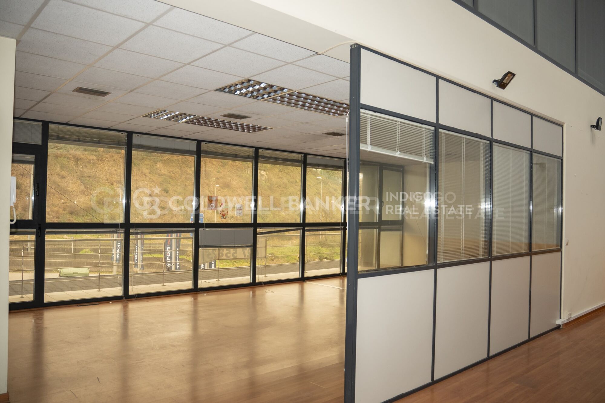 Oficinas en el eje empresarial dominante de Vigo