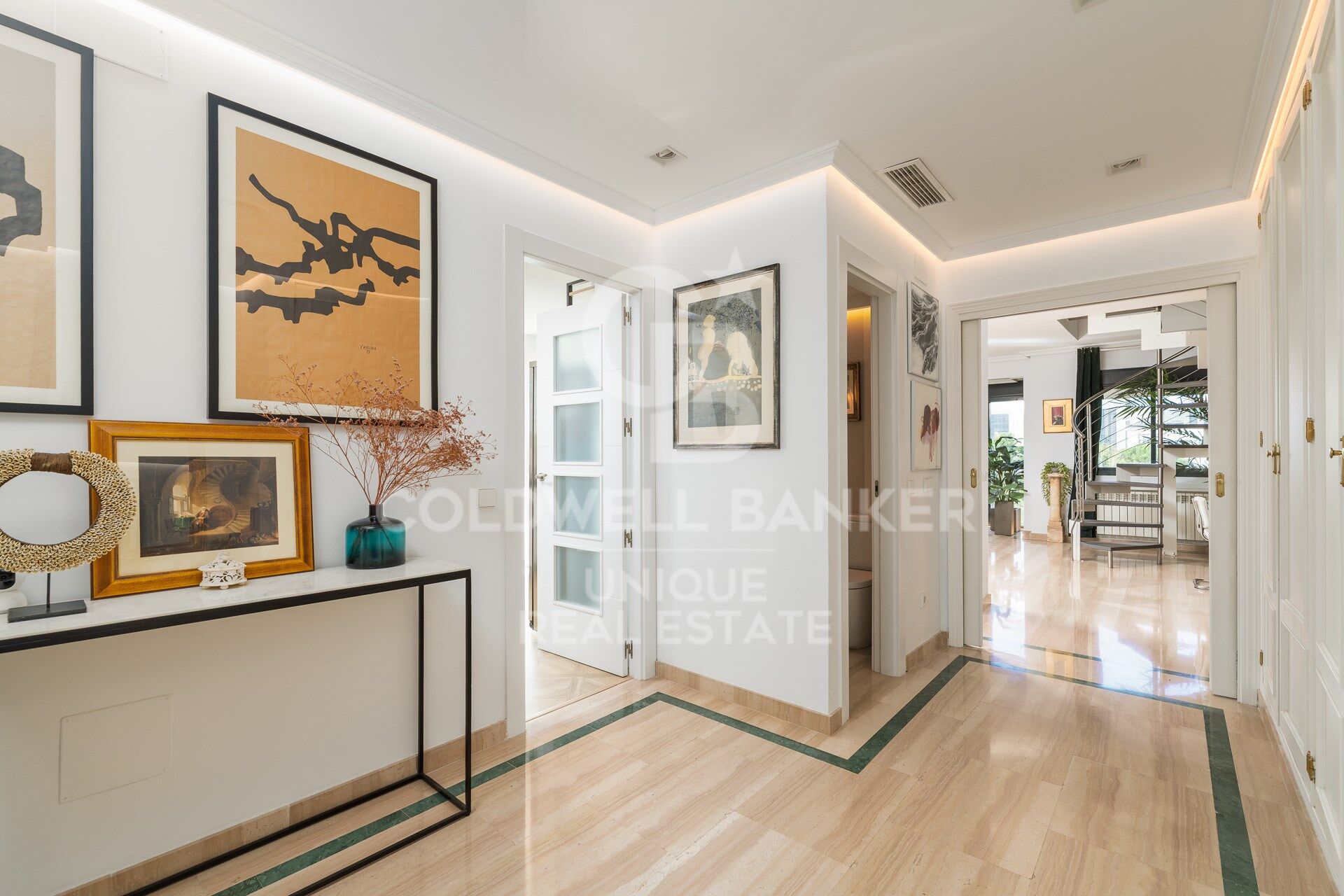 Superbe duplex rénové à Ciudad Lineal, Madrid