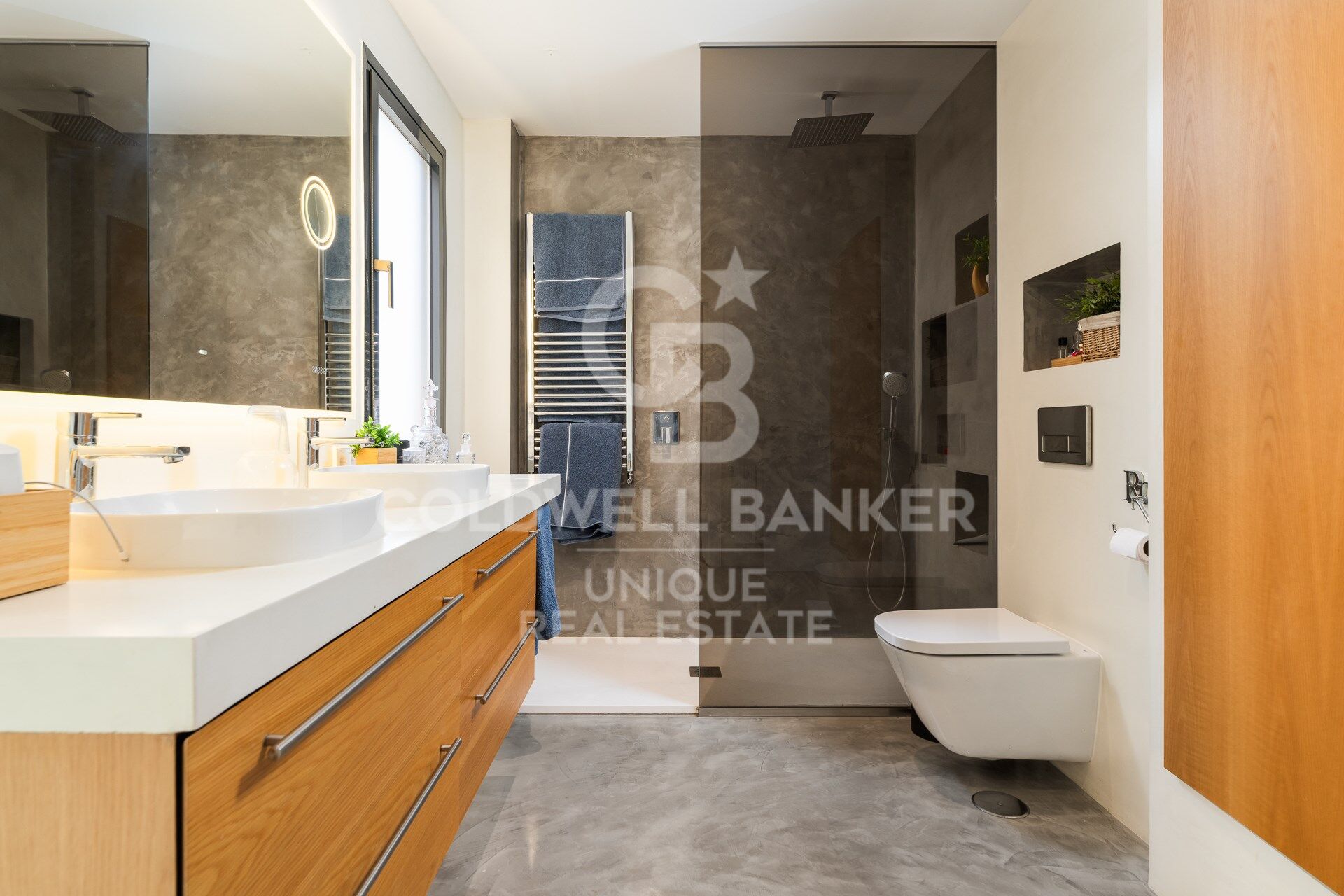 Spectacular refurbished duplex in Ciudad Lineal, Madrid