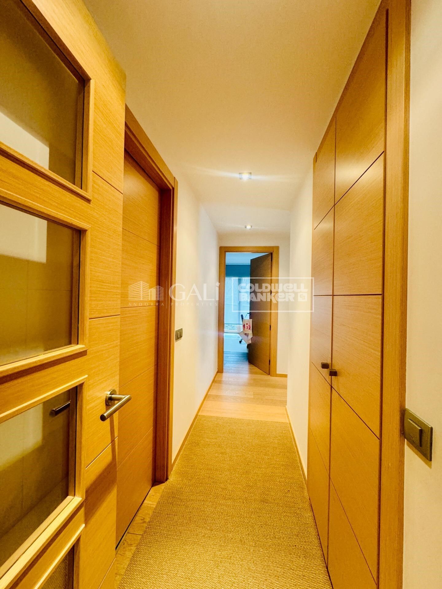 Ground floor 4 Bedrooms Sale Escaldes-Engordany