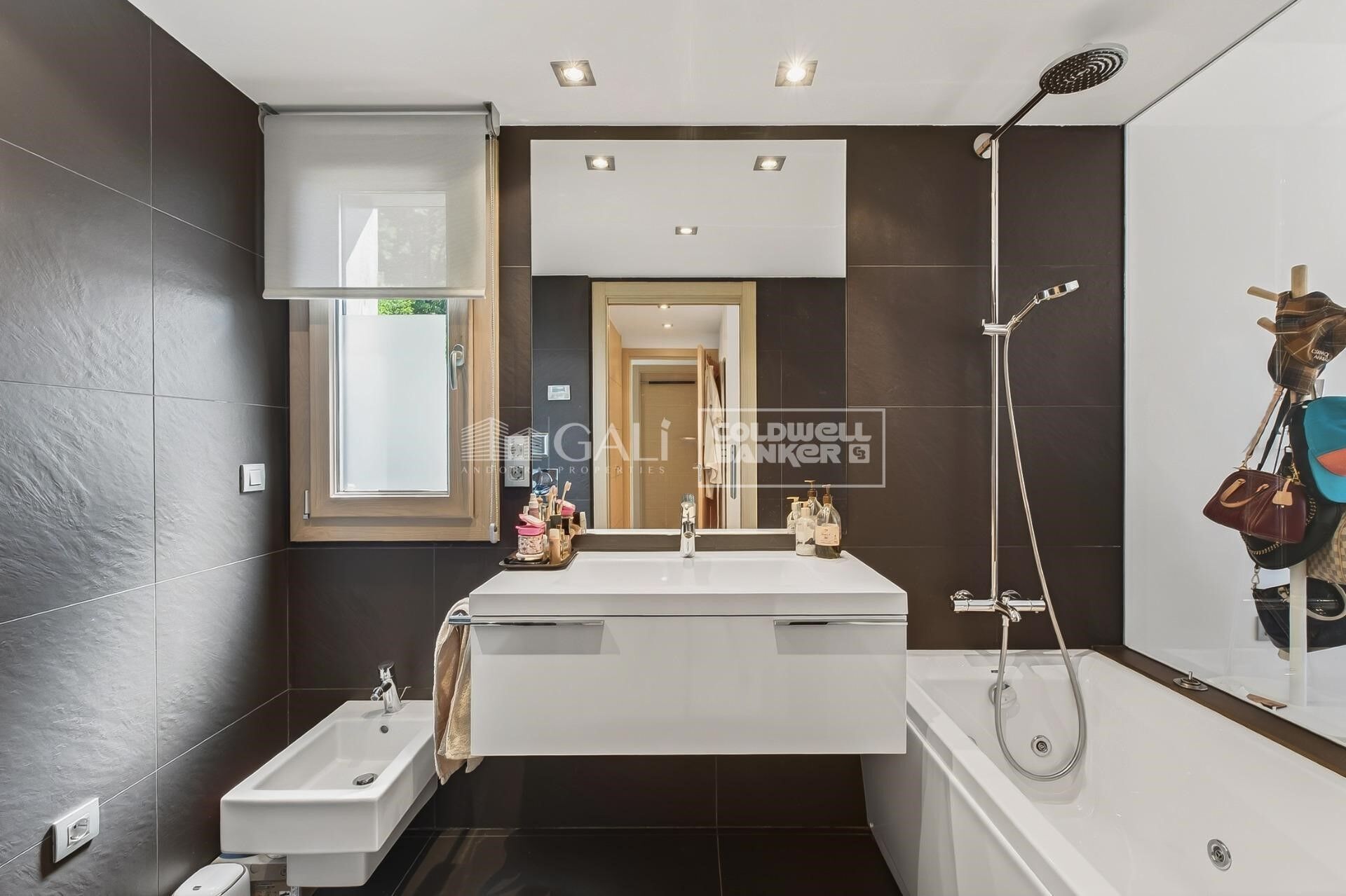 Planta baja - piso 4 habitaciones Venta Escaldes-Engordany