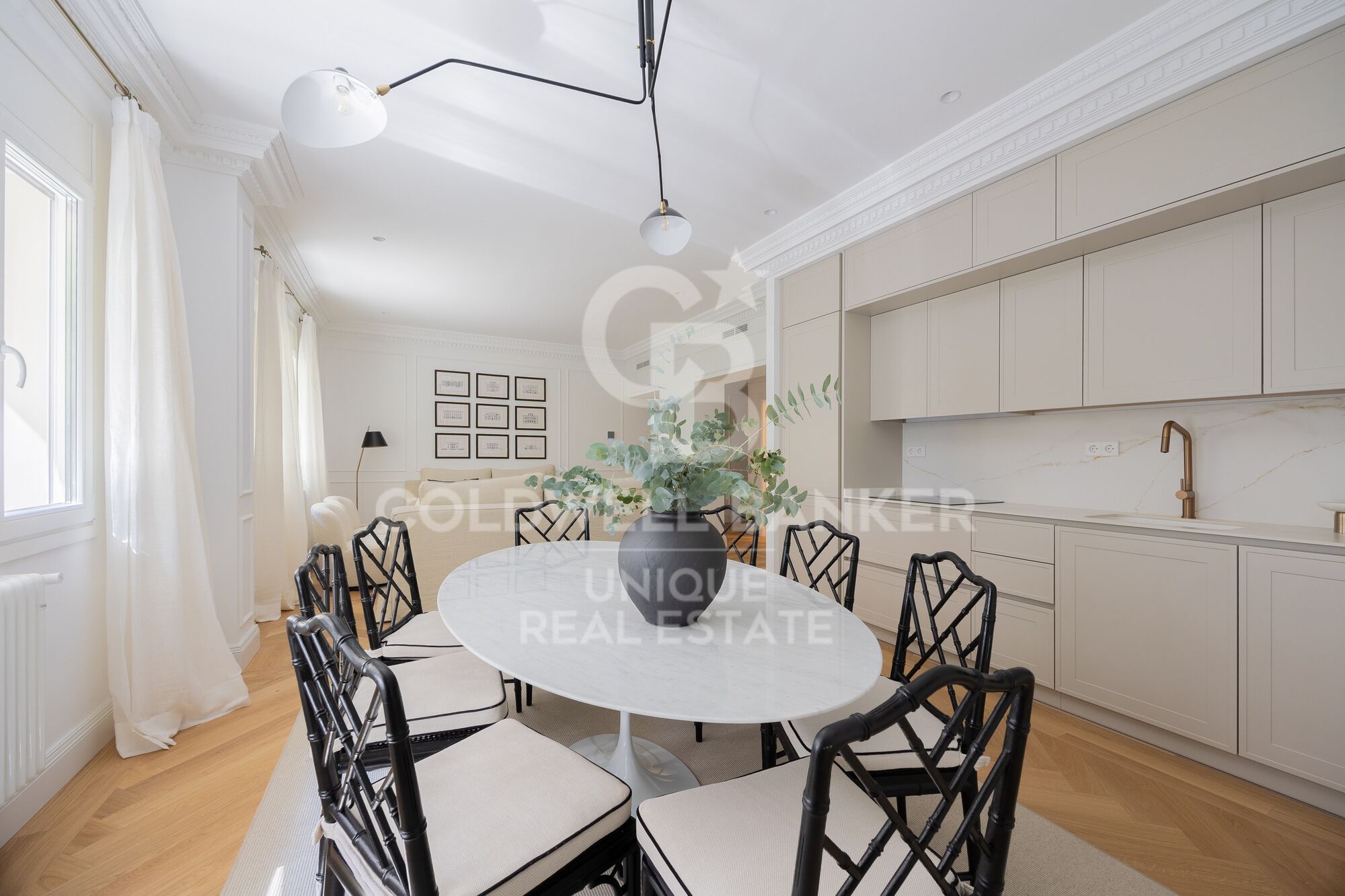 Renovated three-bedroom apartment in Castellana, Madrid