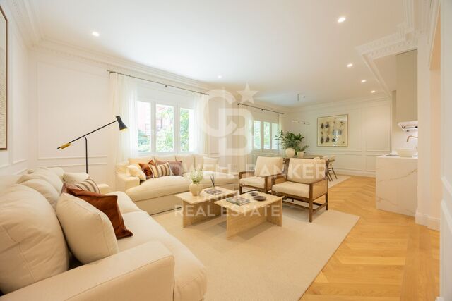 Appartement rénové de trois chambres à Castellana, Madrid