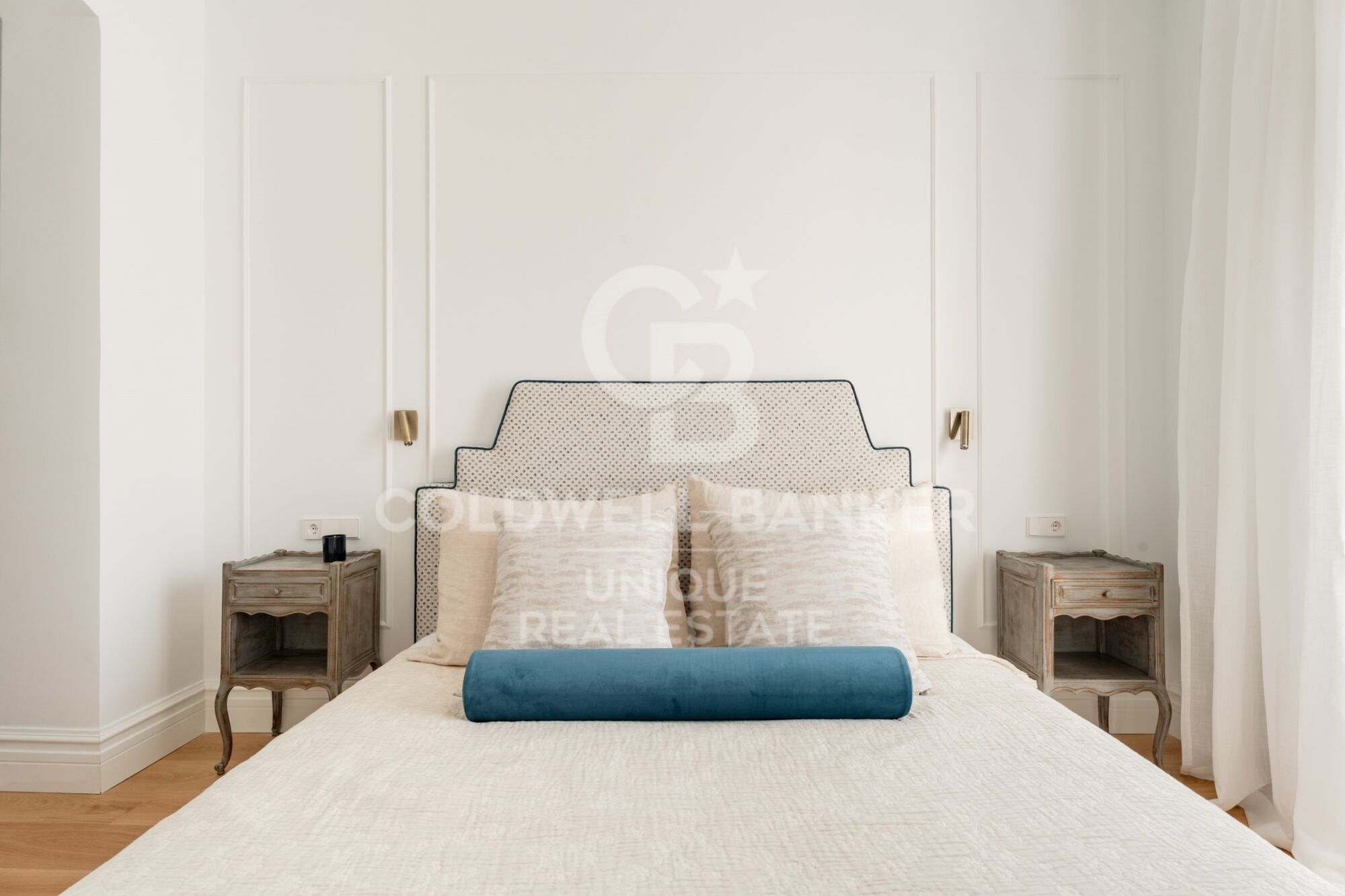 Renovated exterior flat in Castellana, Madrid