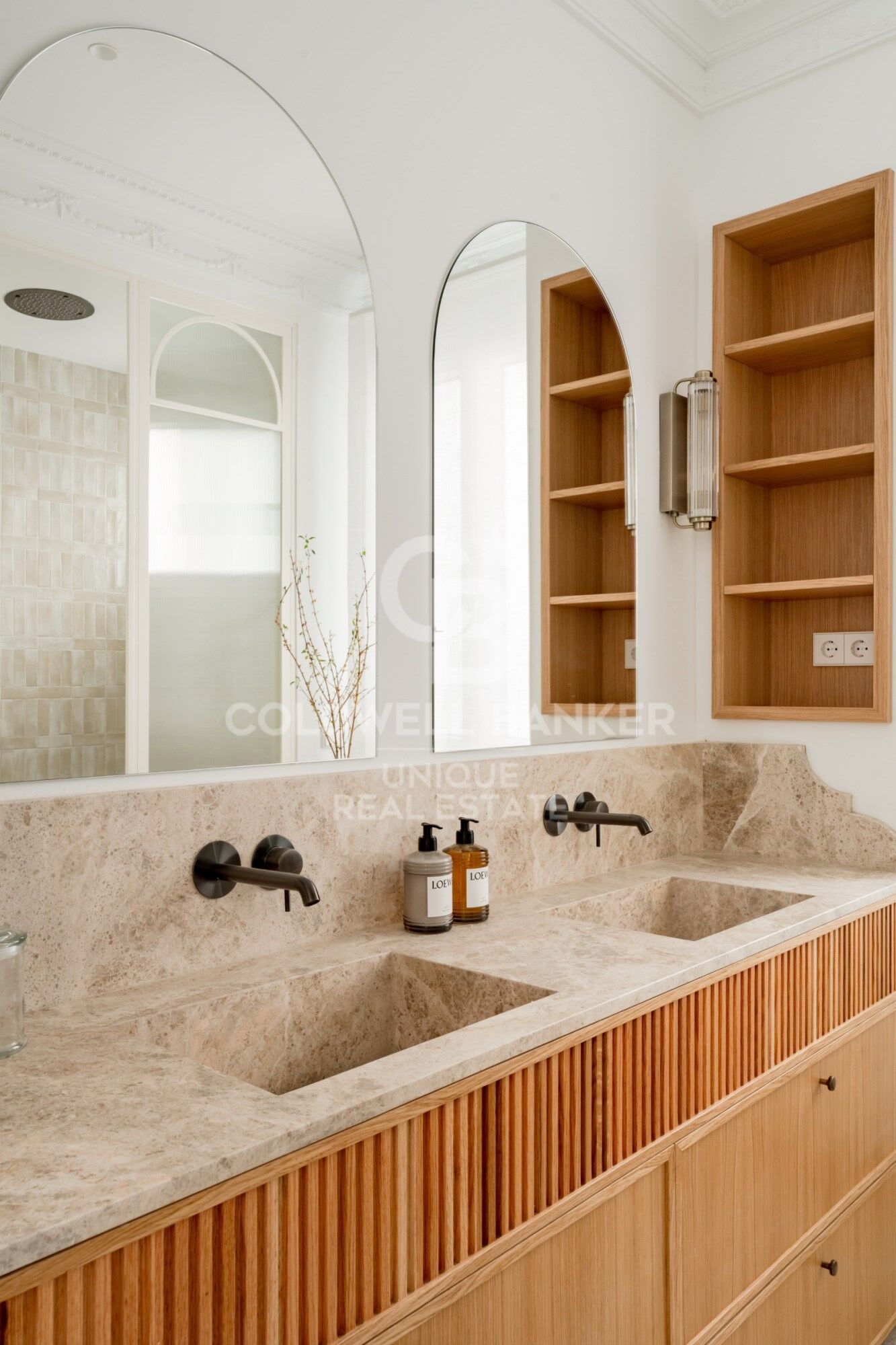 Renovated exterior flat in Castellana, Madrid