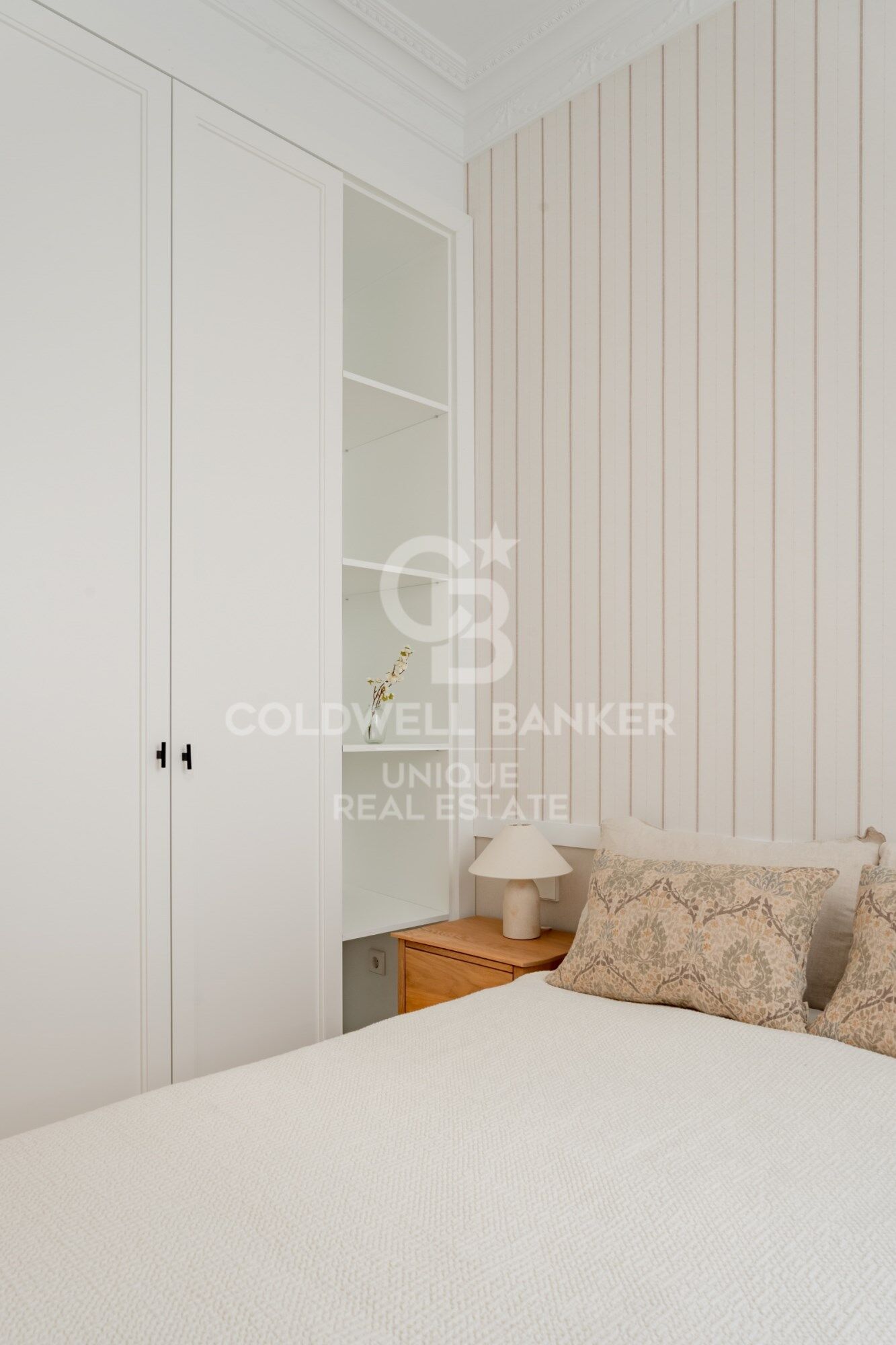 Renovated exterior flat in Castellana, Madrid