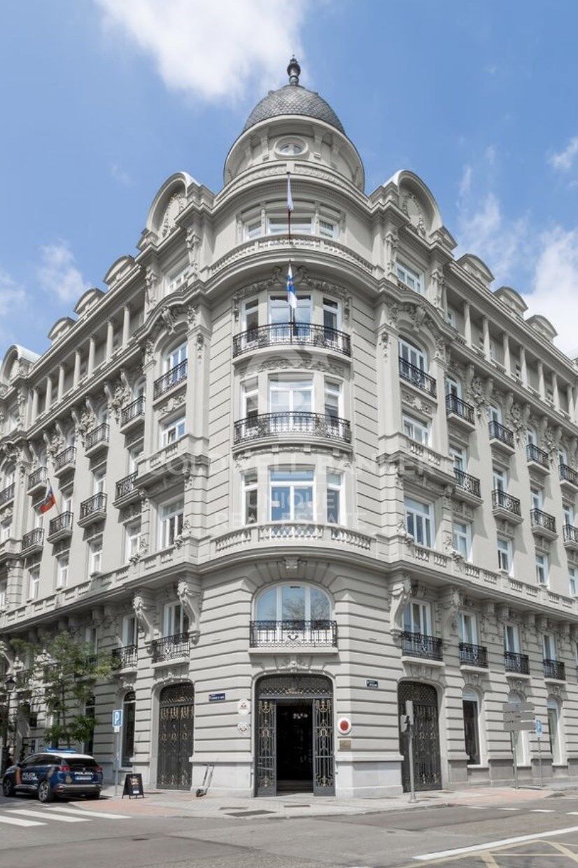 Appartement rénové de deux chambres à Castellana, Madrid