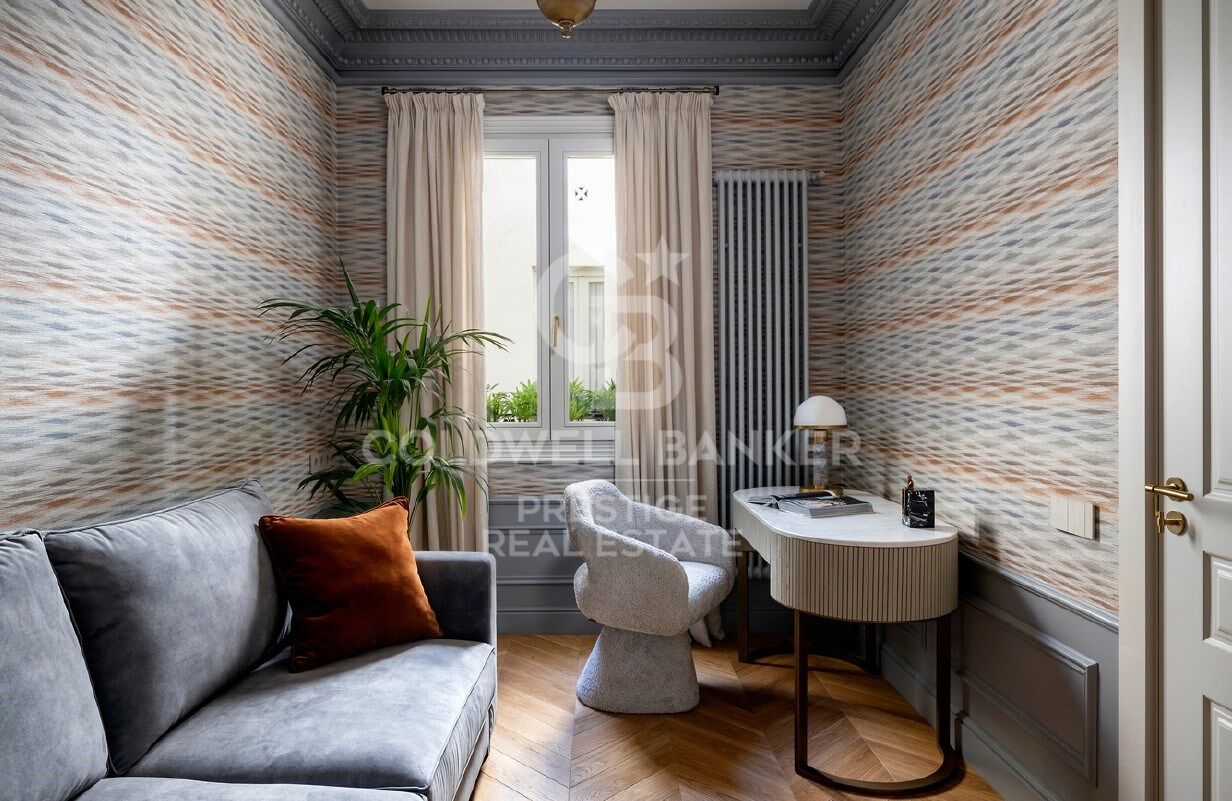 ÁTICO DE LUJO JUNTO A PASSEIG DE GRÀCIA - 198 m² REFORMADOS A ESTRENAR