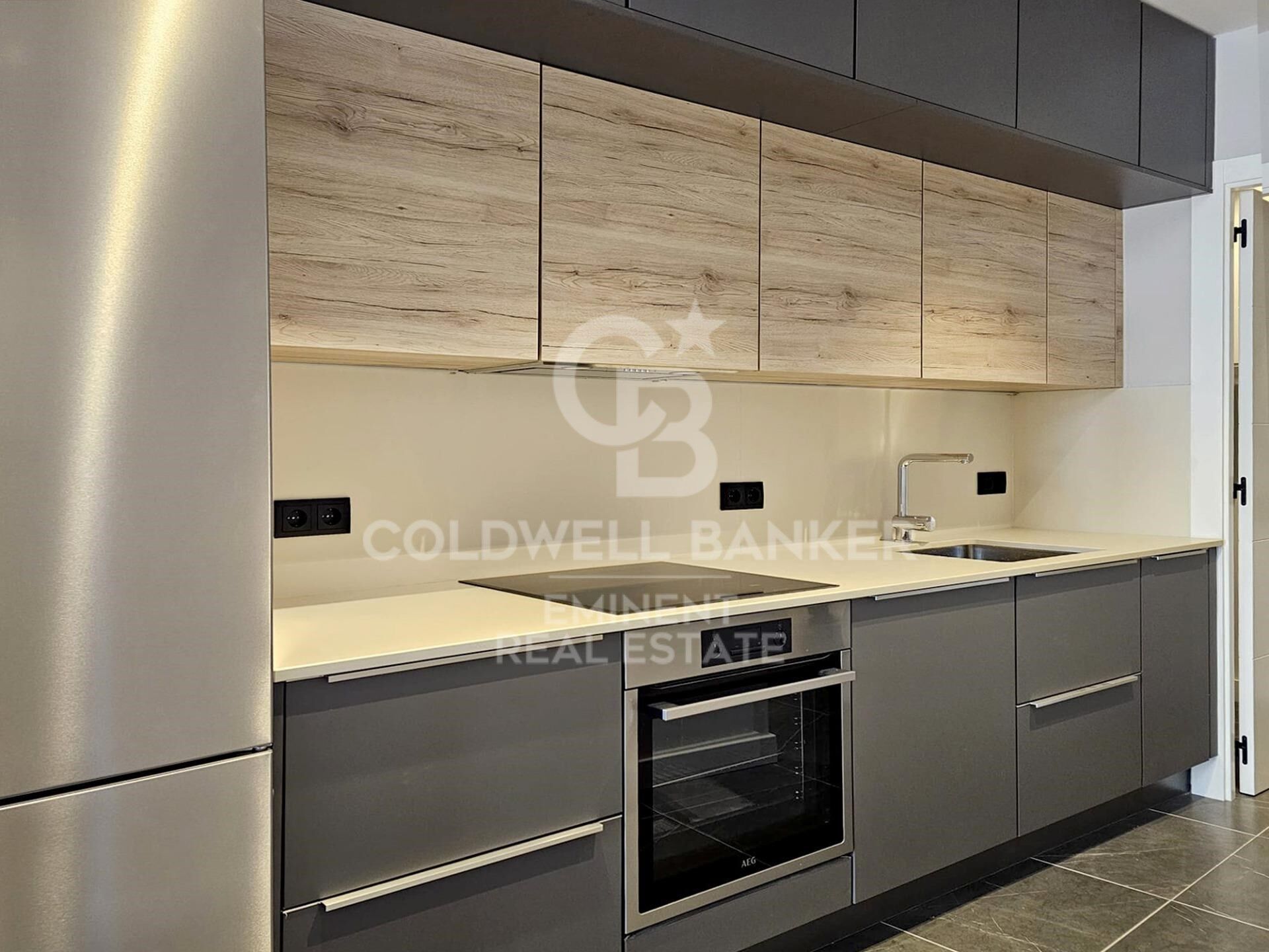 Flat 2 Bedrooms Sale Barcelona