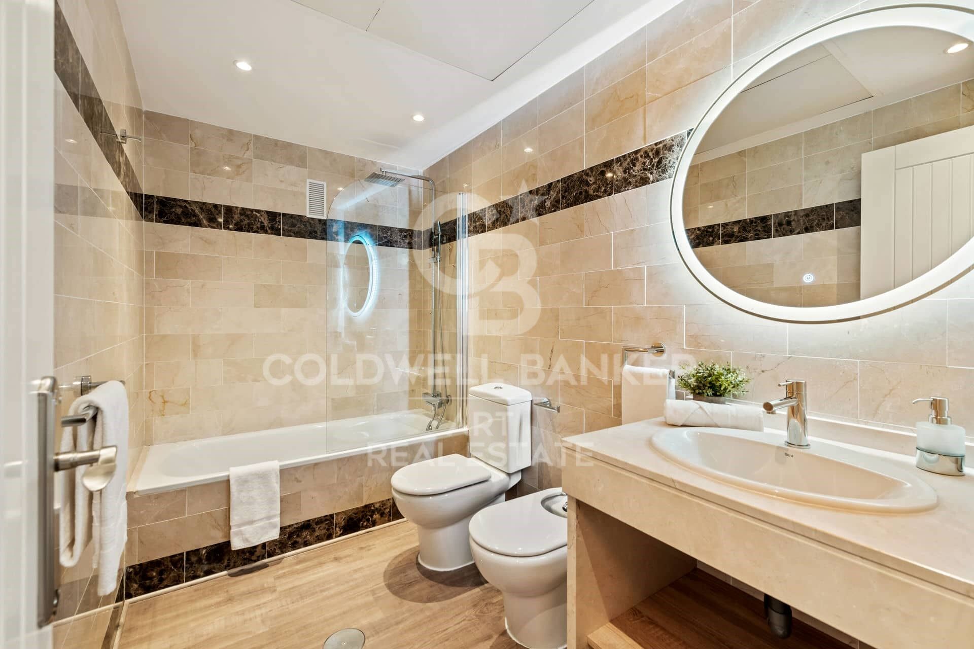 Exclusive apartments with high rental yield in Royal Marbella Golf Resort
