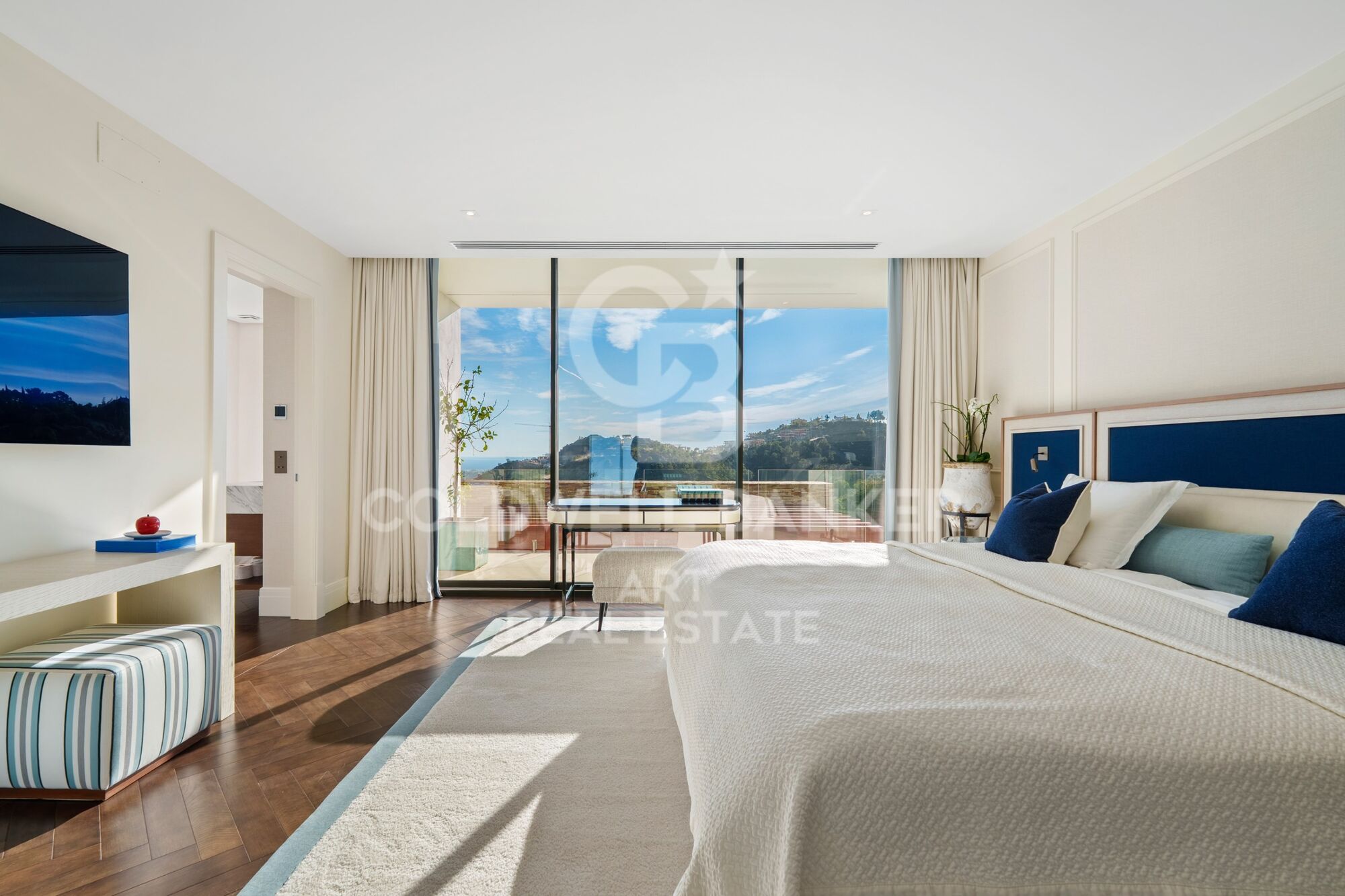 Exclusive Five-Bedroom Villa in El Madroñal, Benahavís