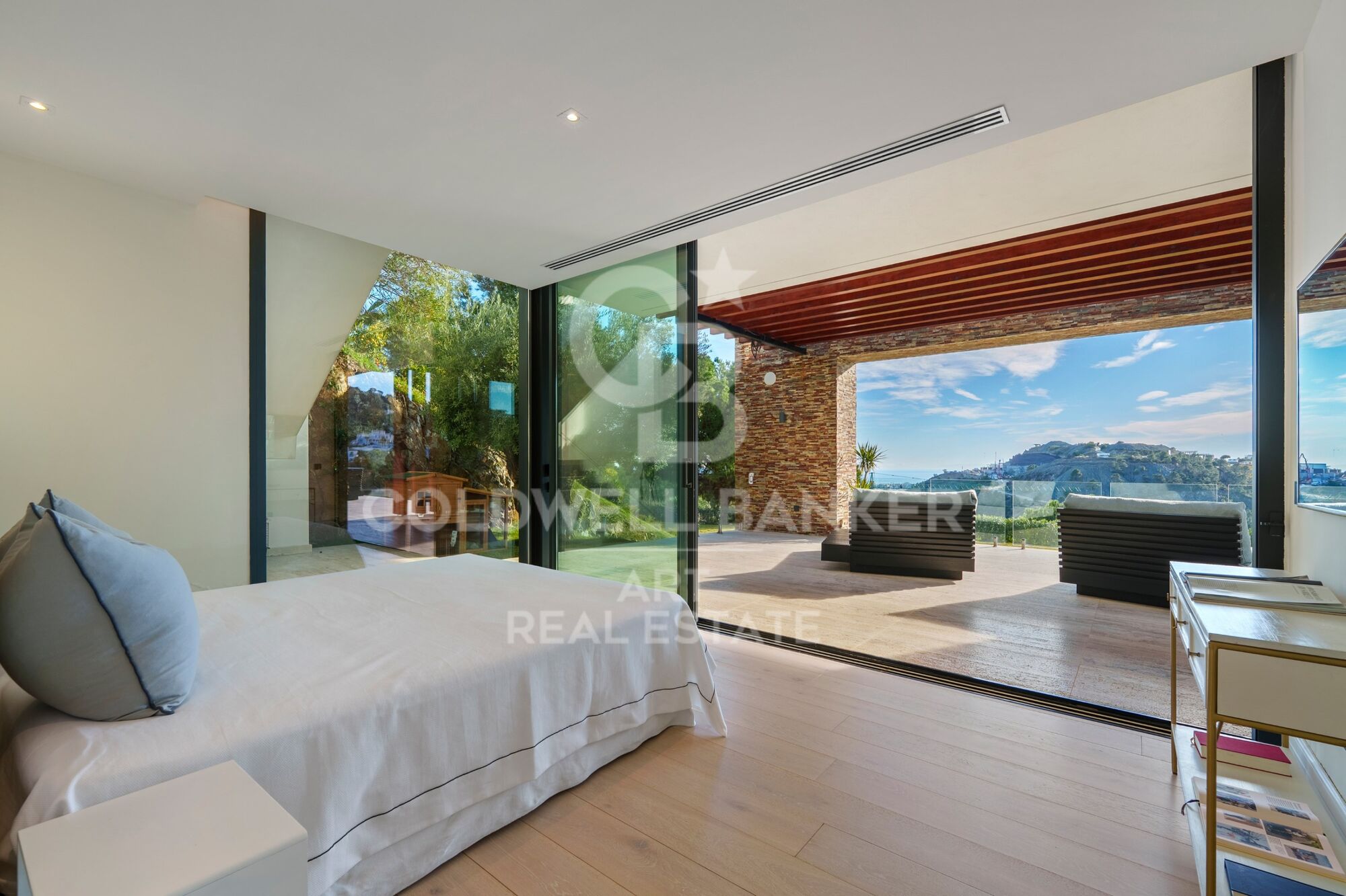 Exclusive Five-Bedroom Villa in El Madroñal, Benahavís