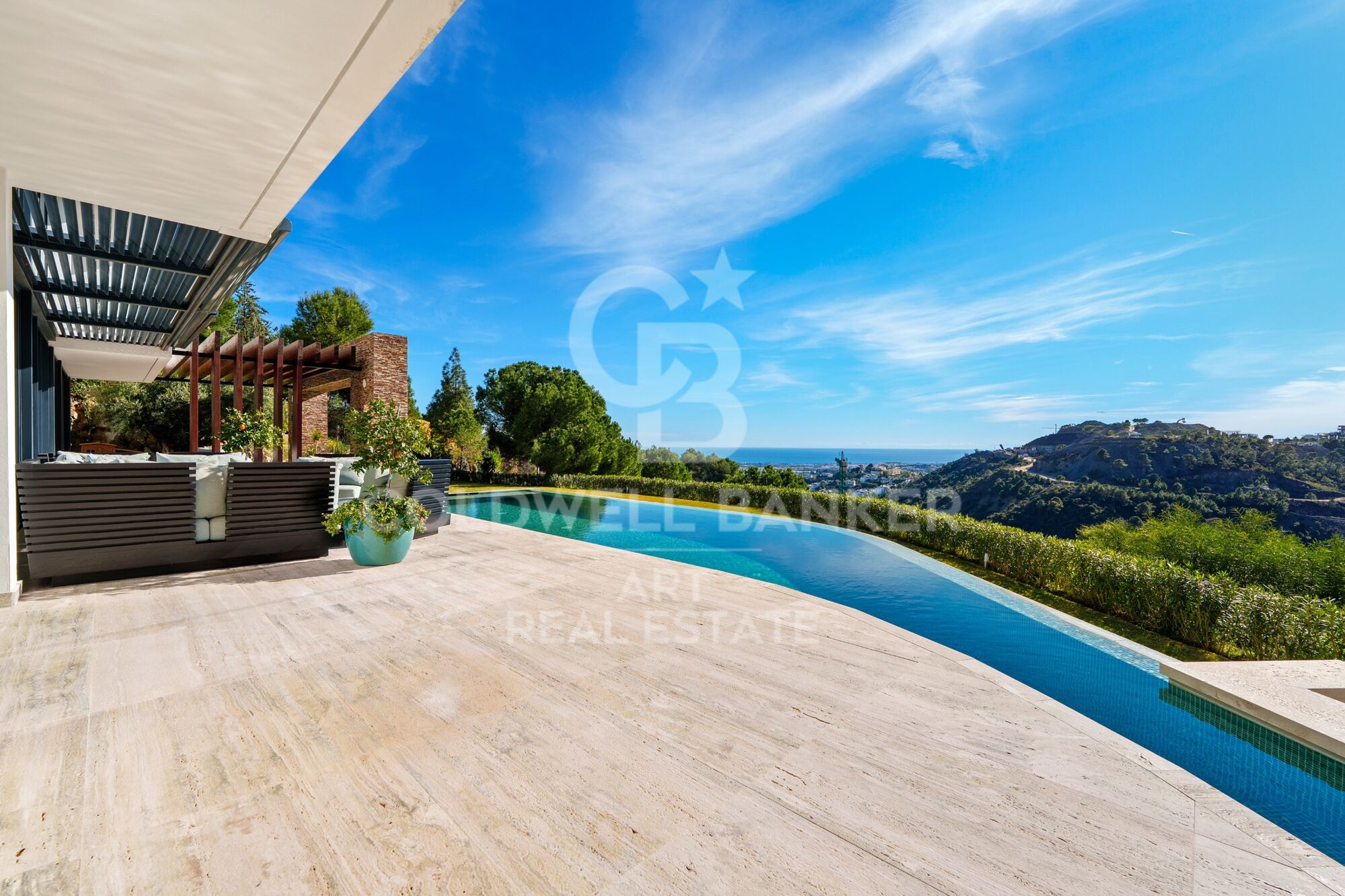 Exclusiva Villa de Cinco Dormitorios en El Madroñal, Benahavís