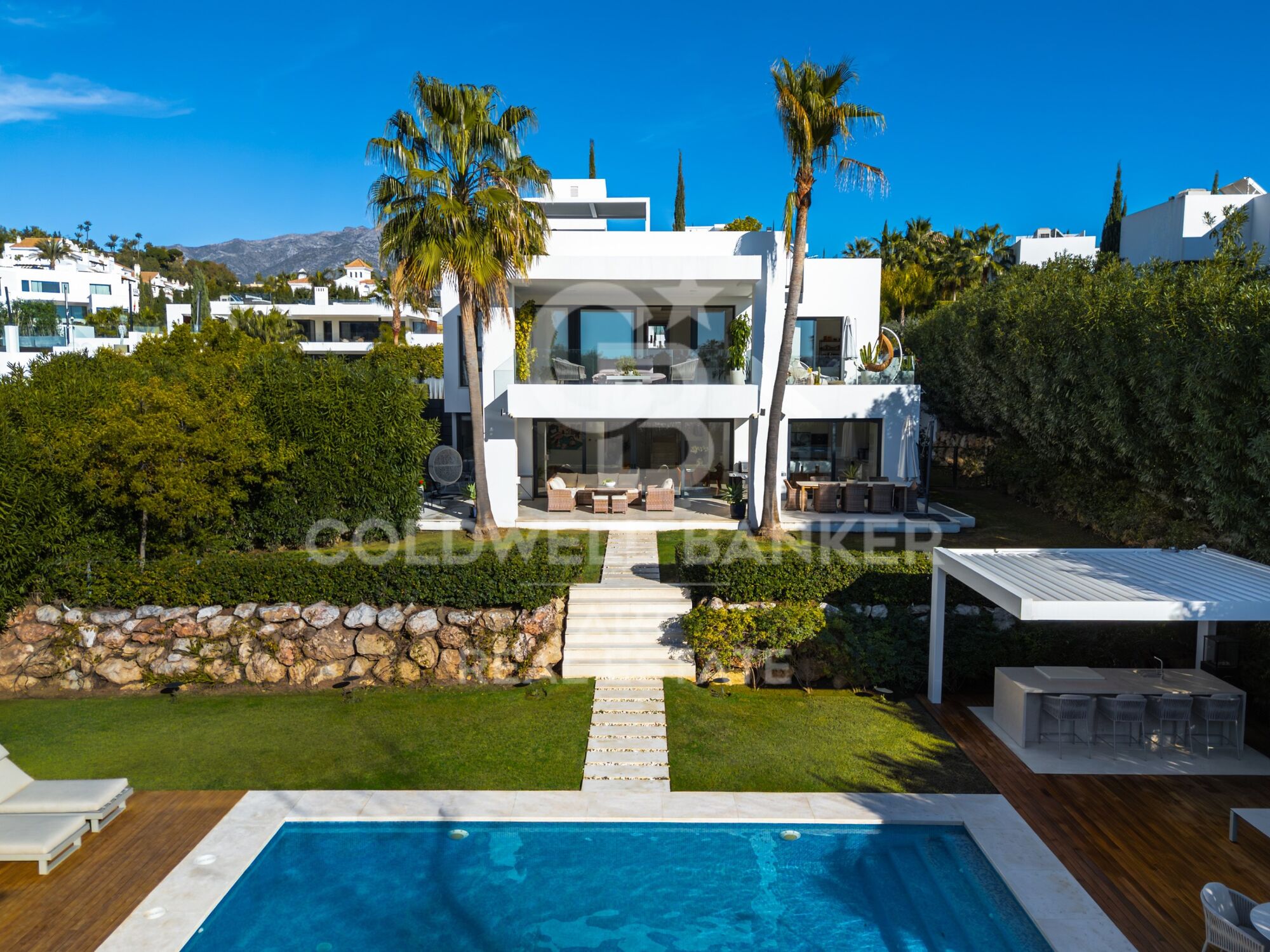 Exclusiva villa contemporánea en Marbella