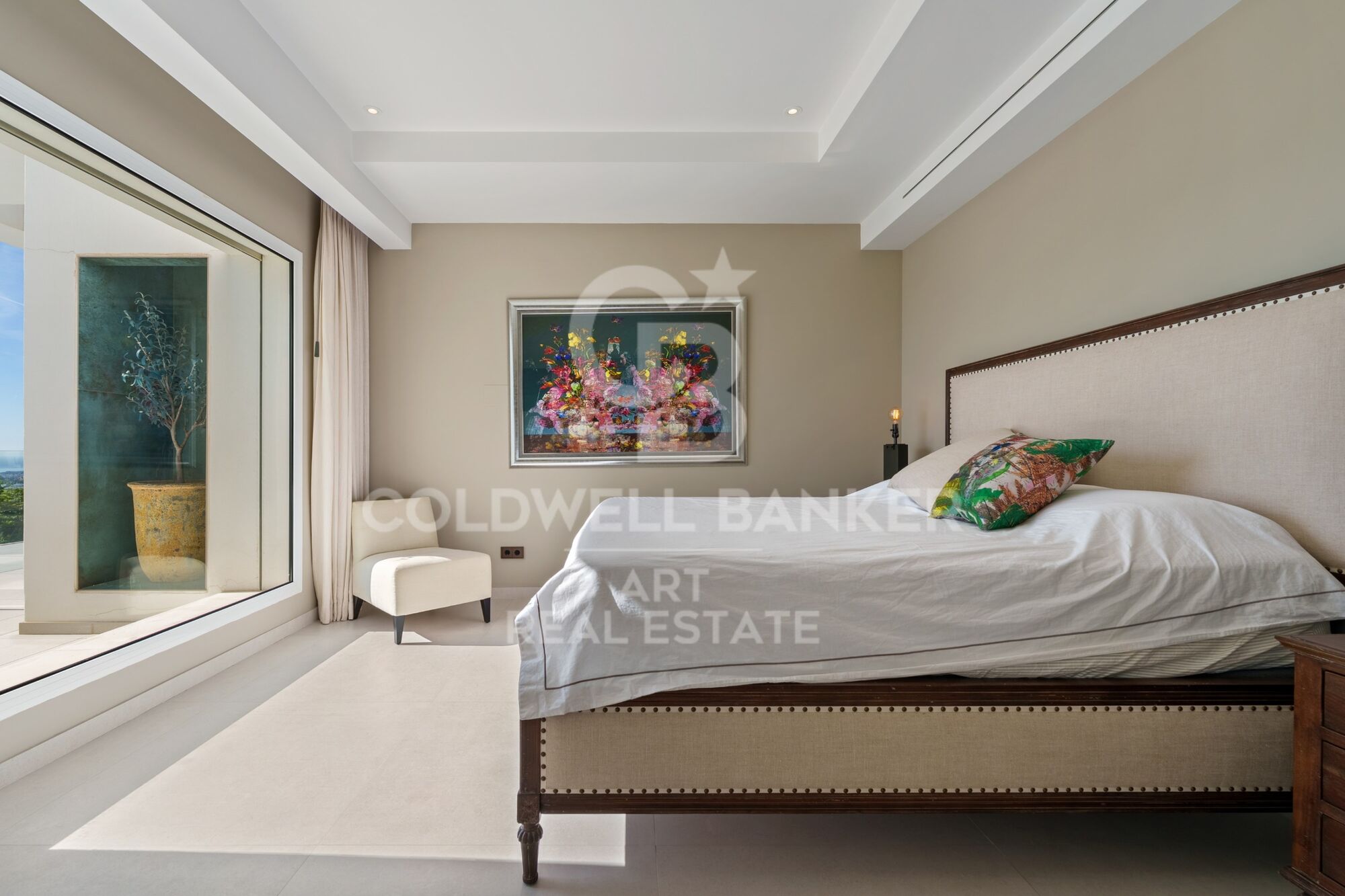 Impresionante Villa con Vistas Panorámicas en Puerto del Almendro, Benahavís