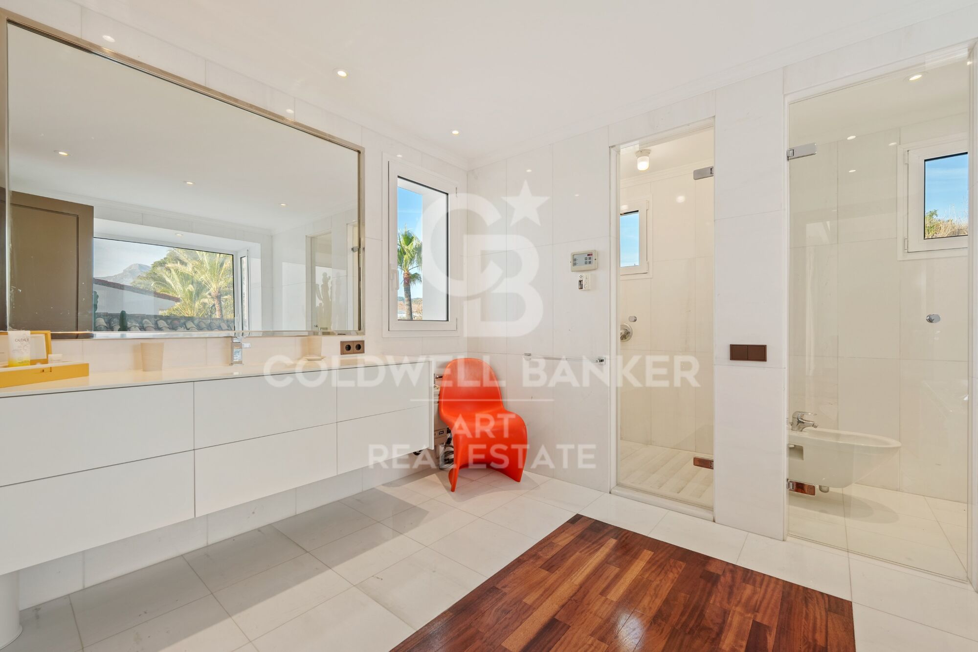 Impresionante Villa con Vistas Panorámicas en Puerto del Almendro, Benahavís