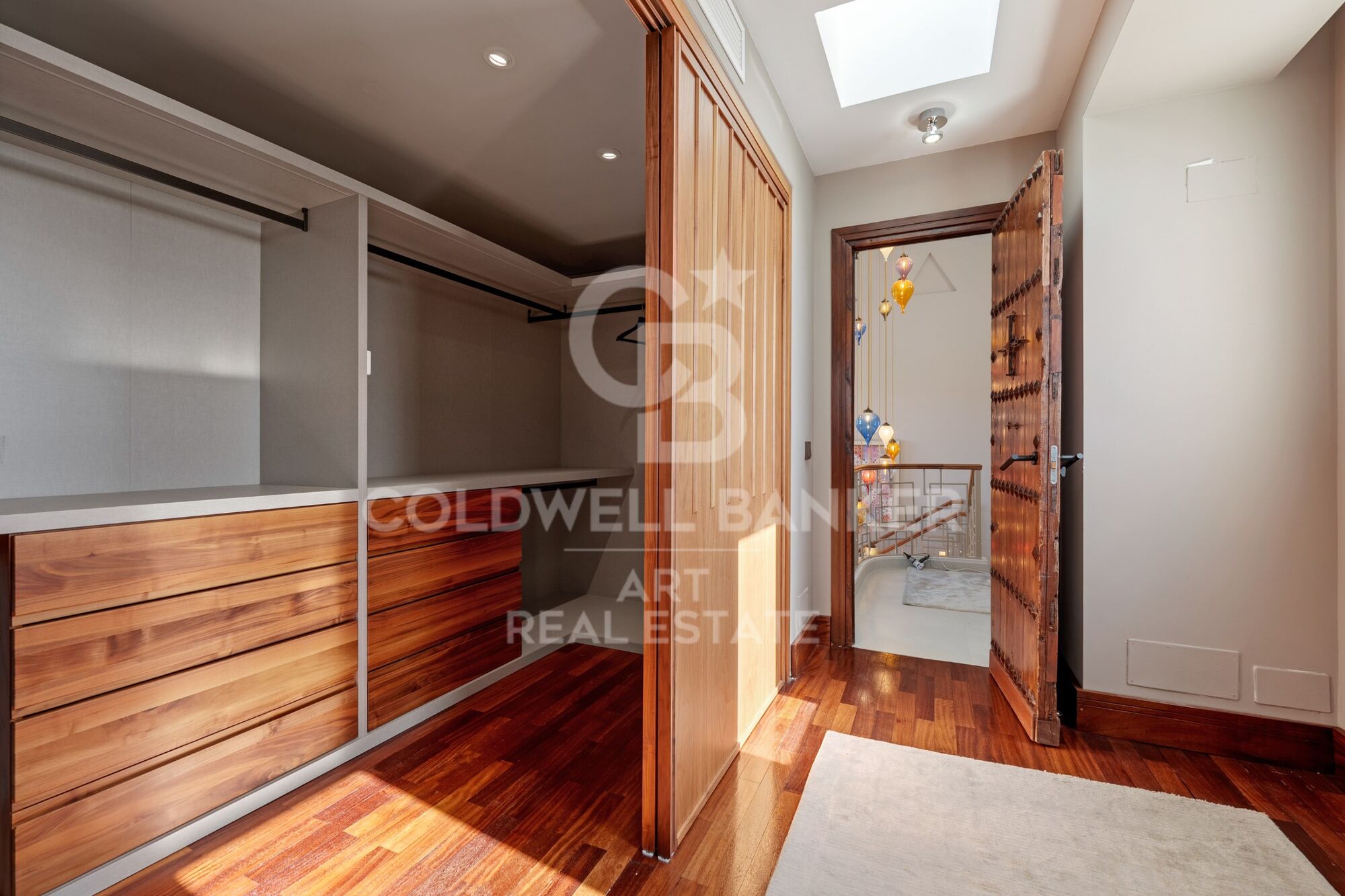 Impresionante Villa con Vistas Panorámicas en Puerto del Almendro, Benahavís