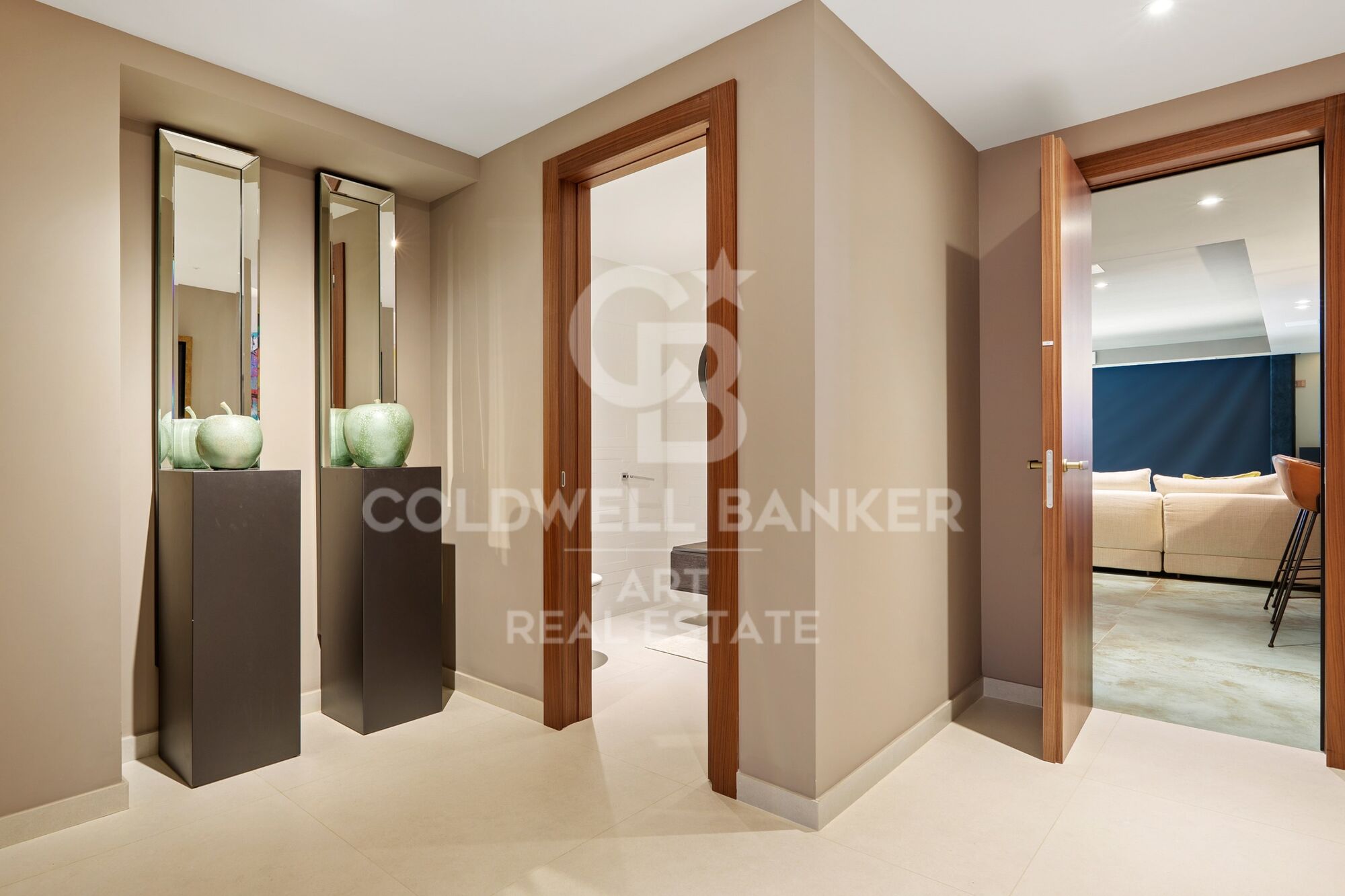 Beeindruckende Villa mit Panoramablick in Puerto del Almendro, Benahavís