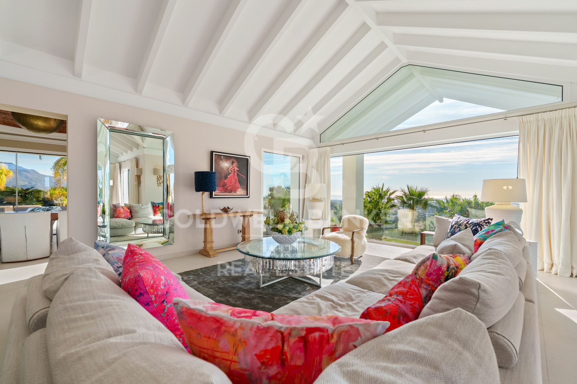 Villa Exceptionnelle avec Vues Panoramiques à Puerto del Almendro, Benahavís