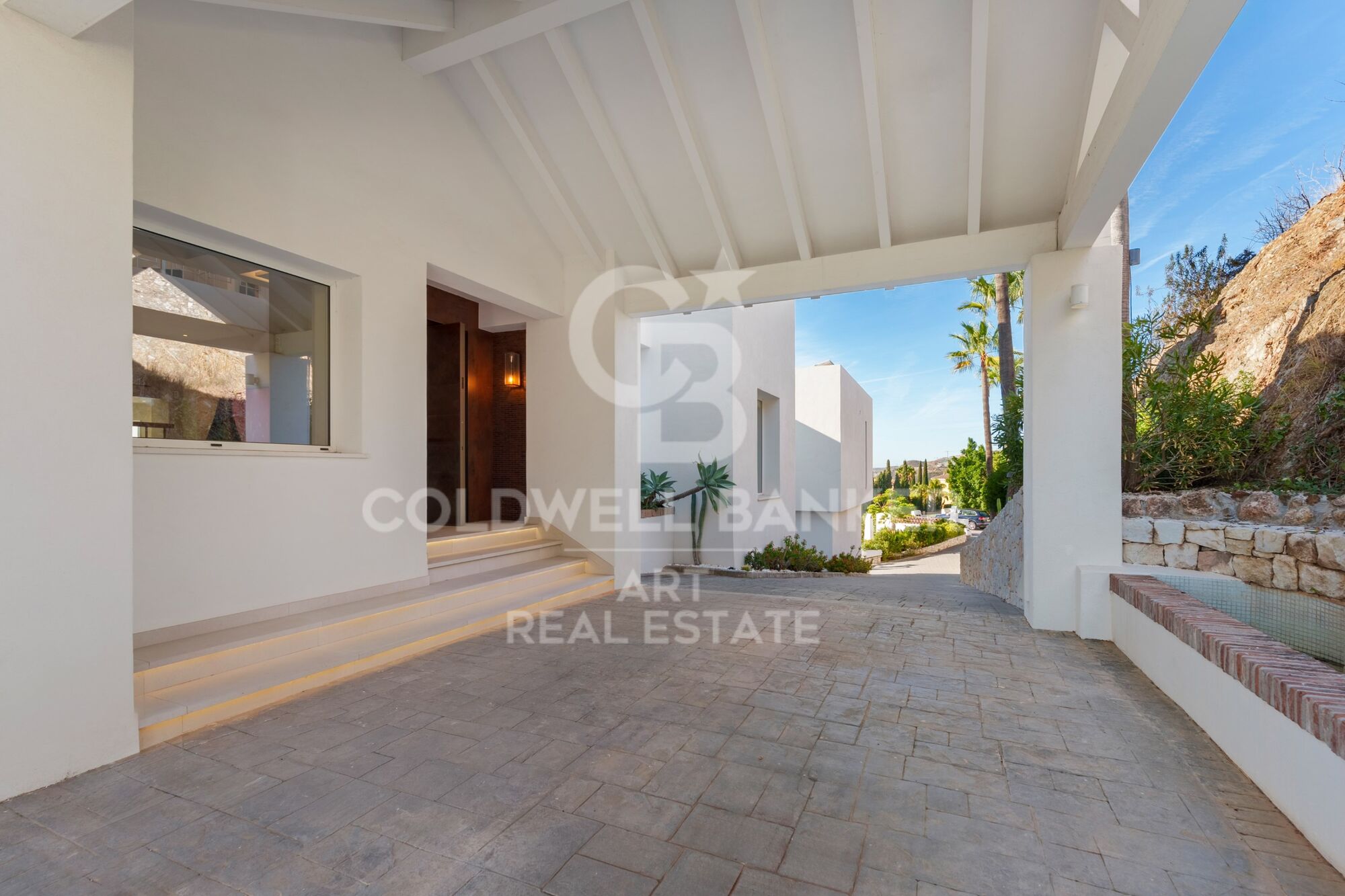 Villa Exceptionnelle avec Vues Panoramiques à Puerto del Almendro, Benahavís