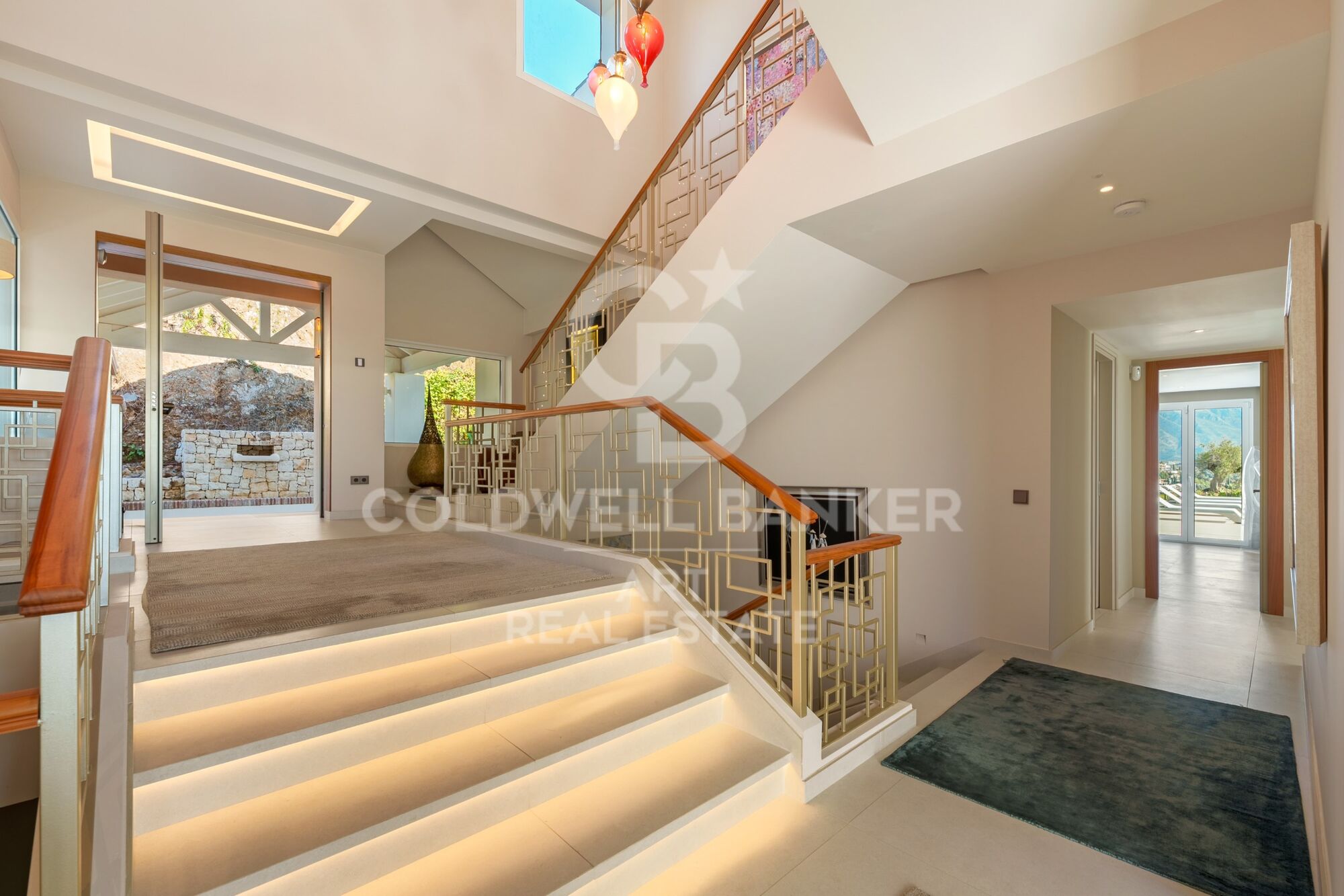 Villa Exceptionnelle avec Vues Panoramiques à Puerto del Almendro, Benahavís
