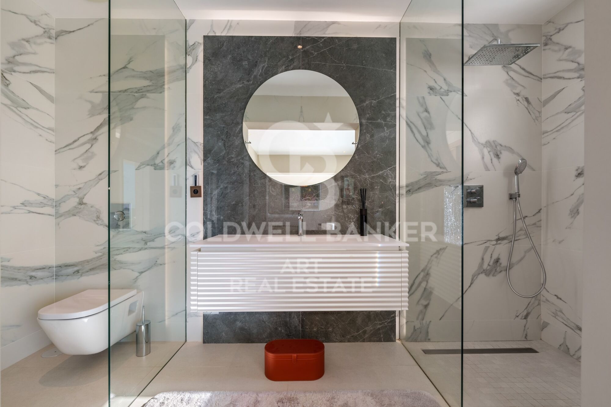 Villa Exceptionnelle avec Vues Panoramiques à Puerto del Almendro, Benahavís
