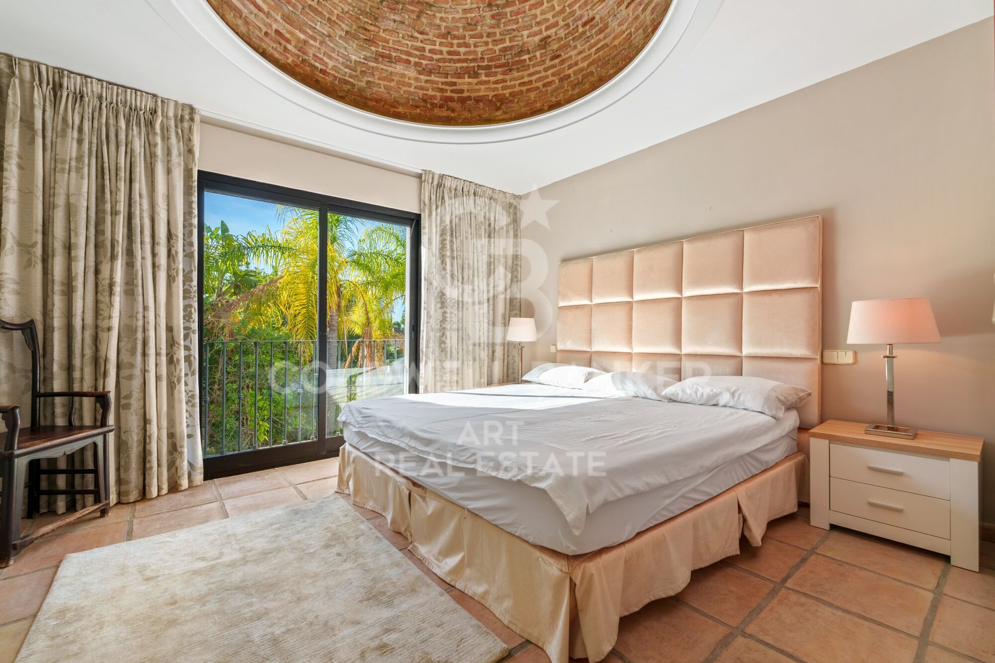 Villa Exceptionnelle avec Vues Panoramiques à Puerto del Almendro, Benahavís