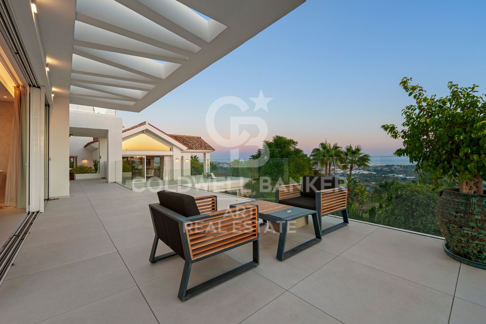 Beeindruckende Villa mit Panoramablick in Puerto del Almendro, Benahavís