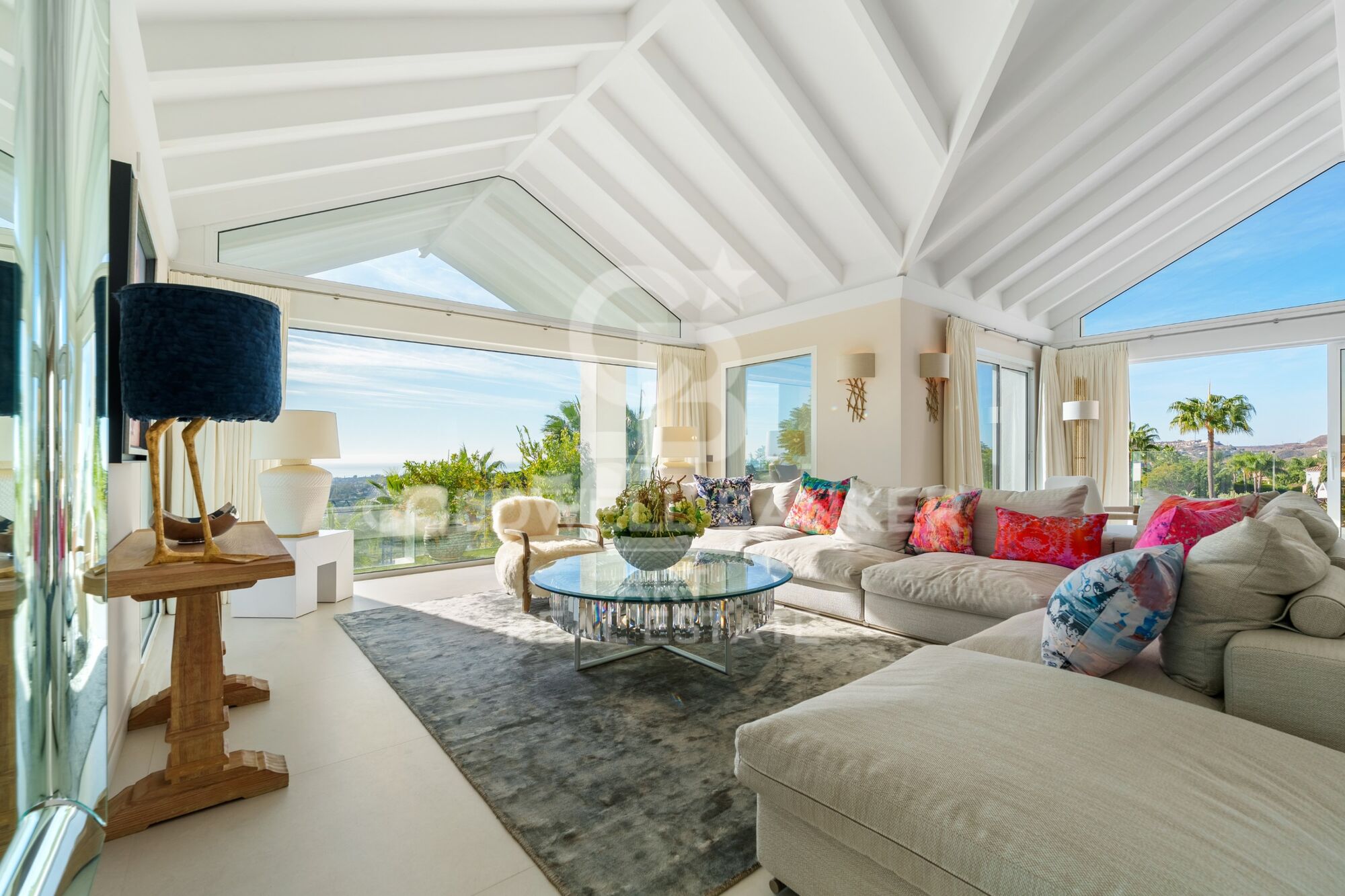 Villa Exceptionnelle avec Vues Panoramiques à Puerto del Almendro, Benahavís