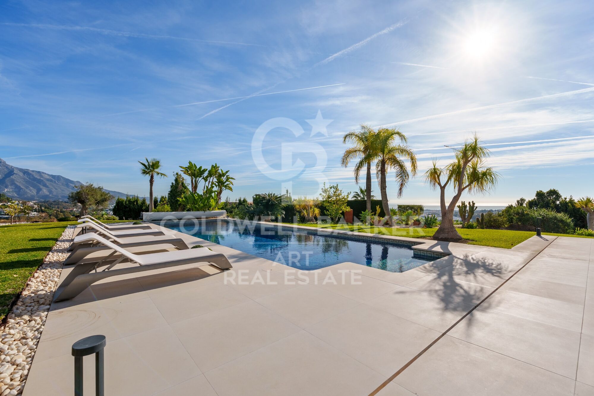 Beeindruckende Villa mit Panoramablick in Puerto del Almendro, Benahavís
