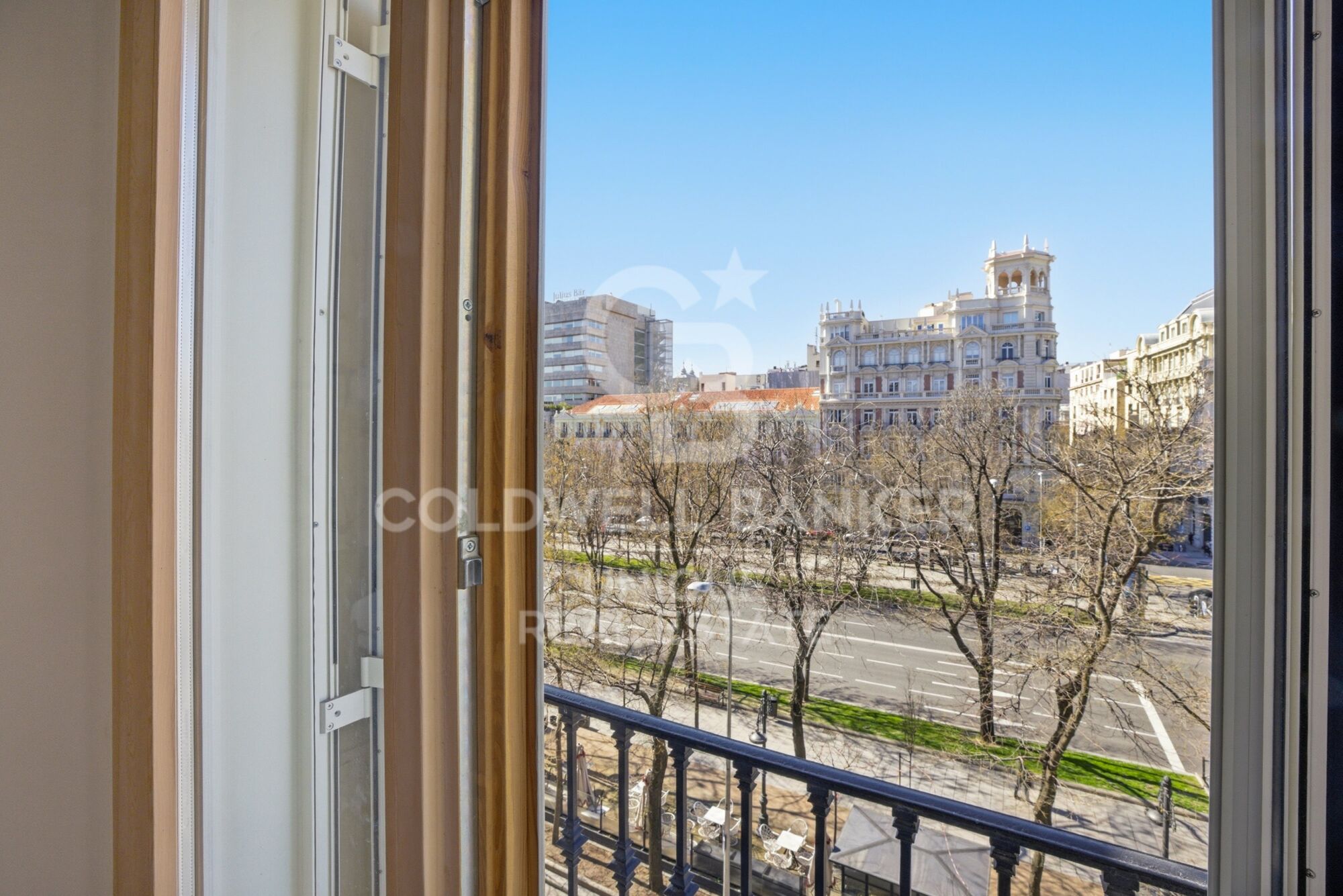 Piso en venta en Recoletos, Madrid