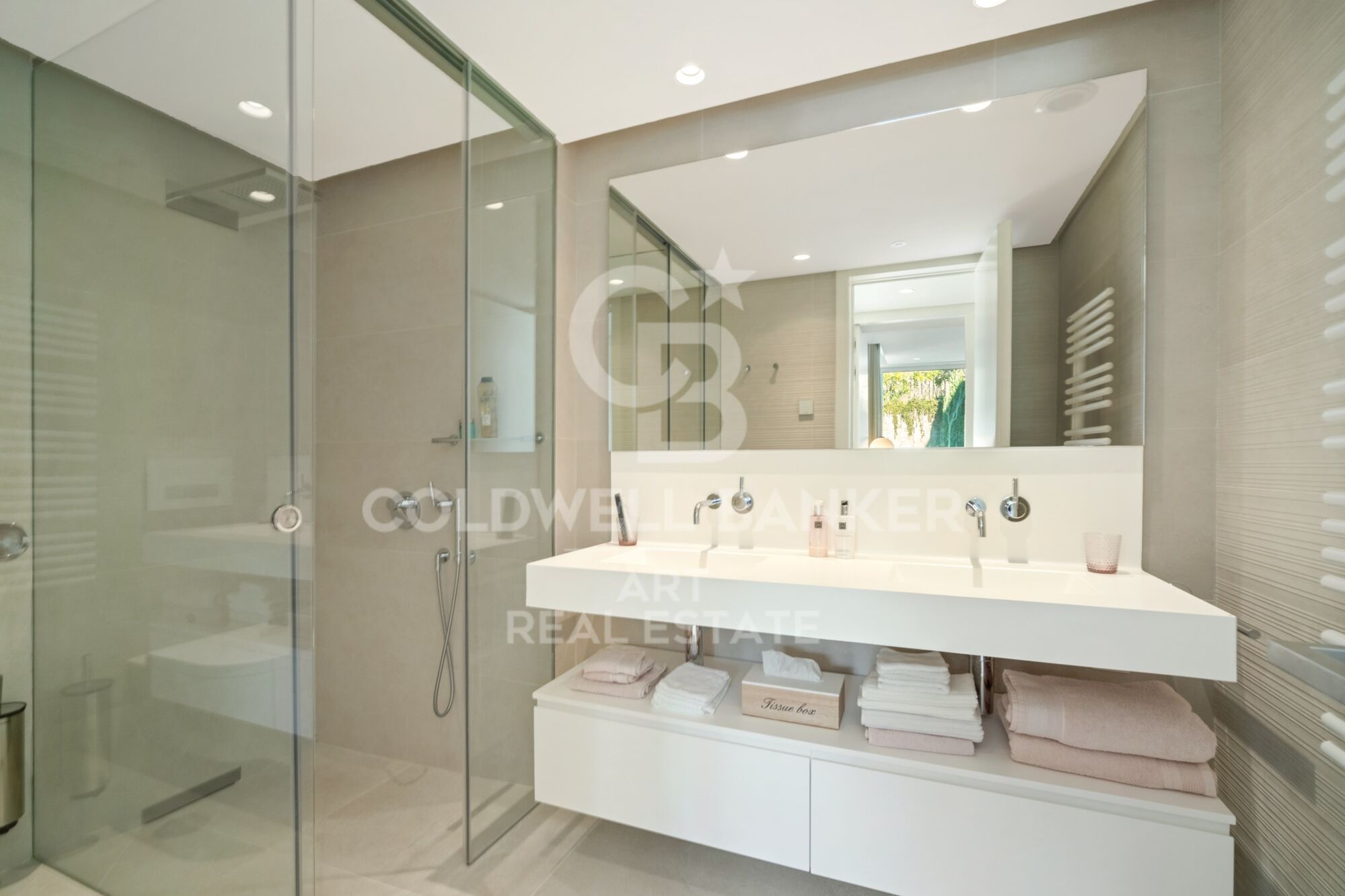 Penthouse Duplex de Luxe avec Piscine Privée et Vues Panoramiques sur la Mer à Palo Alto, Ojén