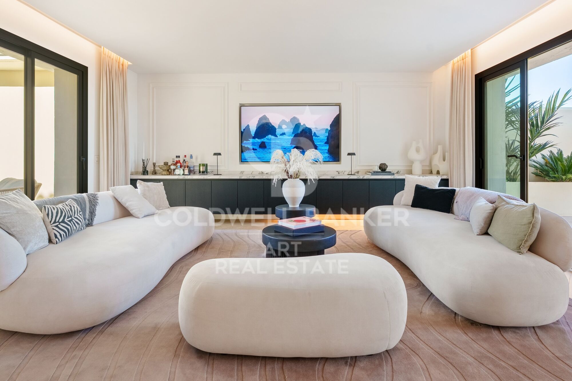 Penthouse Duplex de Luxe avec Piscine Privée et Vues Panoramiques sur la Mer à Nueva Andalucía, Marbella