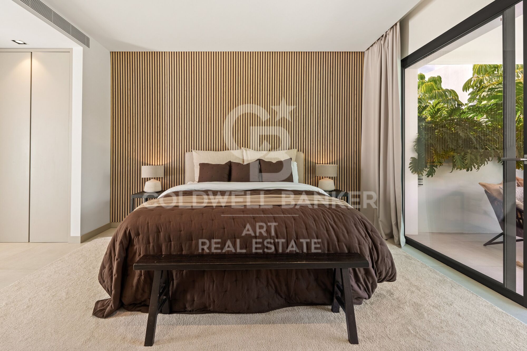 Villa contemporaine de luxe avec piscine privée et vues panoramiques à Nueva Andalucía, Marbella