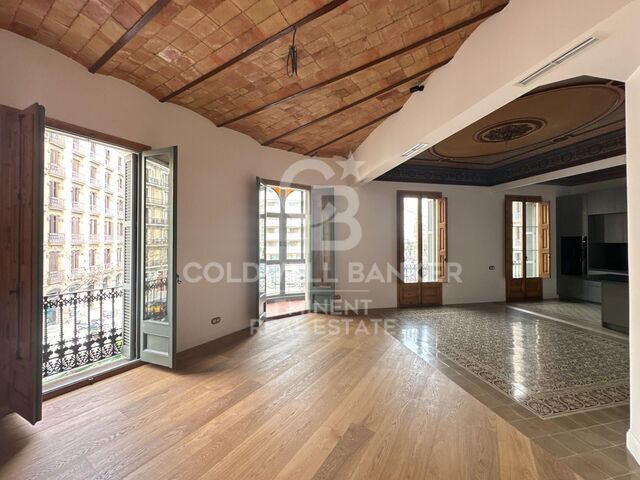 Renovierte Wohnung zum Verkauf in L'Antiga Esquerra de l'Eixample